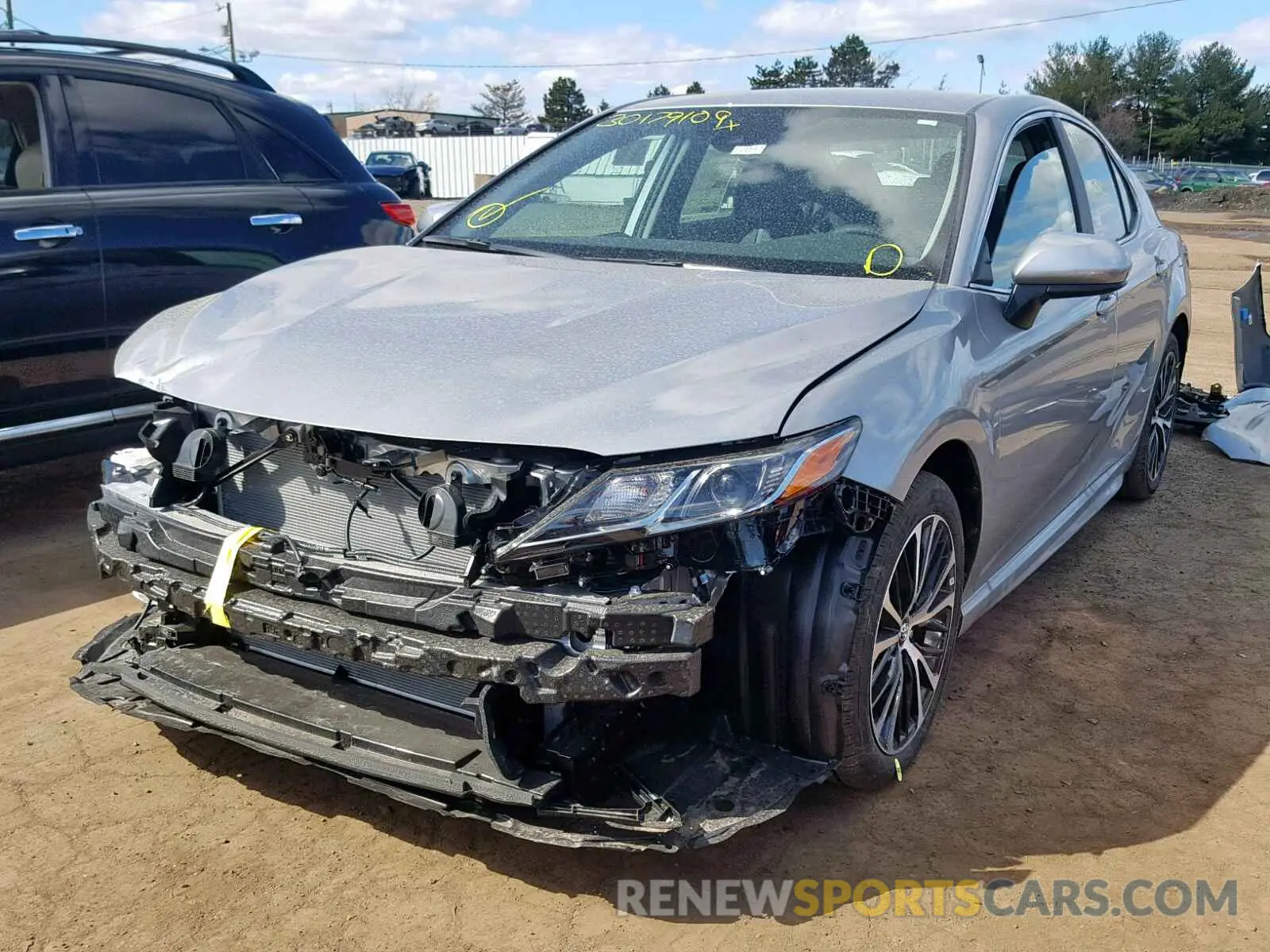 2 Photograph of a damaged car 4T1B11HK8KU730912 TOYOTA CAMRY 2019