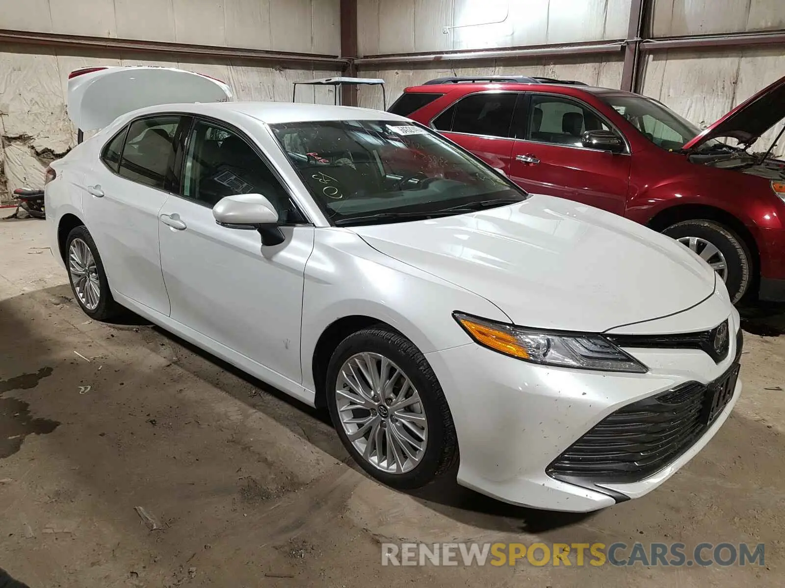 1 Photograph of a damaged car 4T1B11HK8KU735589 TOYOTA CAMRY 2019