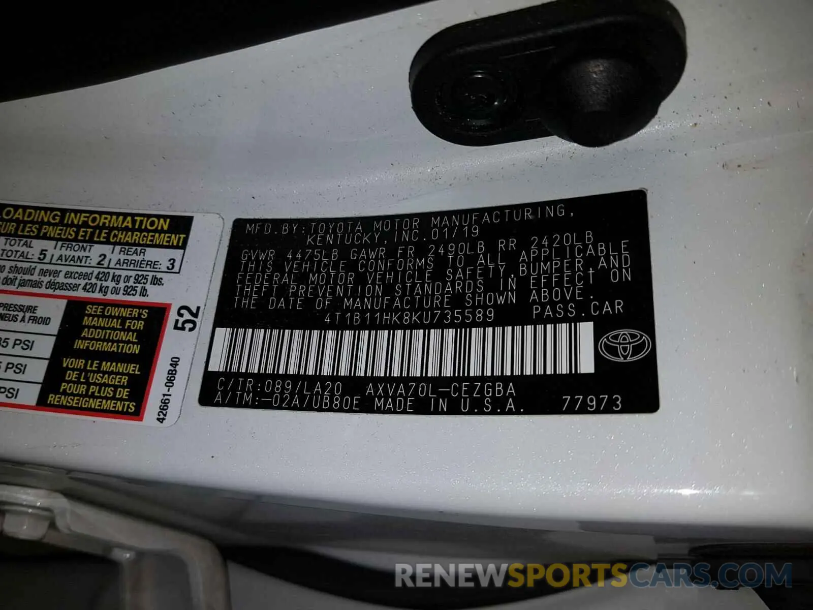 10 Photograph of a damaged car 4T1B11HK8KU735589 TOYOTA CAMRY 2019