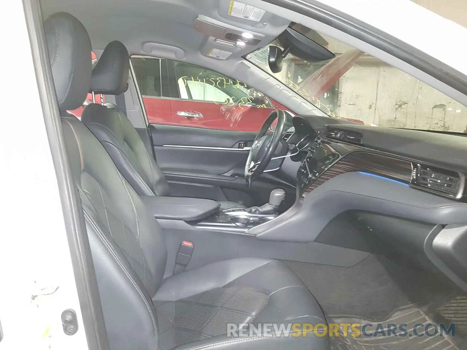 5 Photograph of a damaged car 4T1B11HK8KU735589 TOYOTA CAMRY 2019
