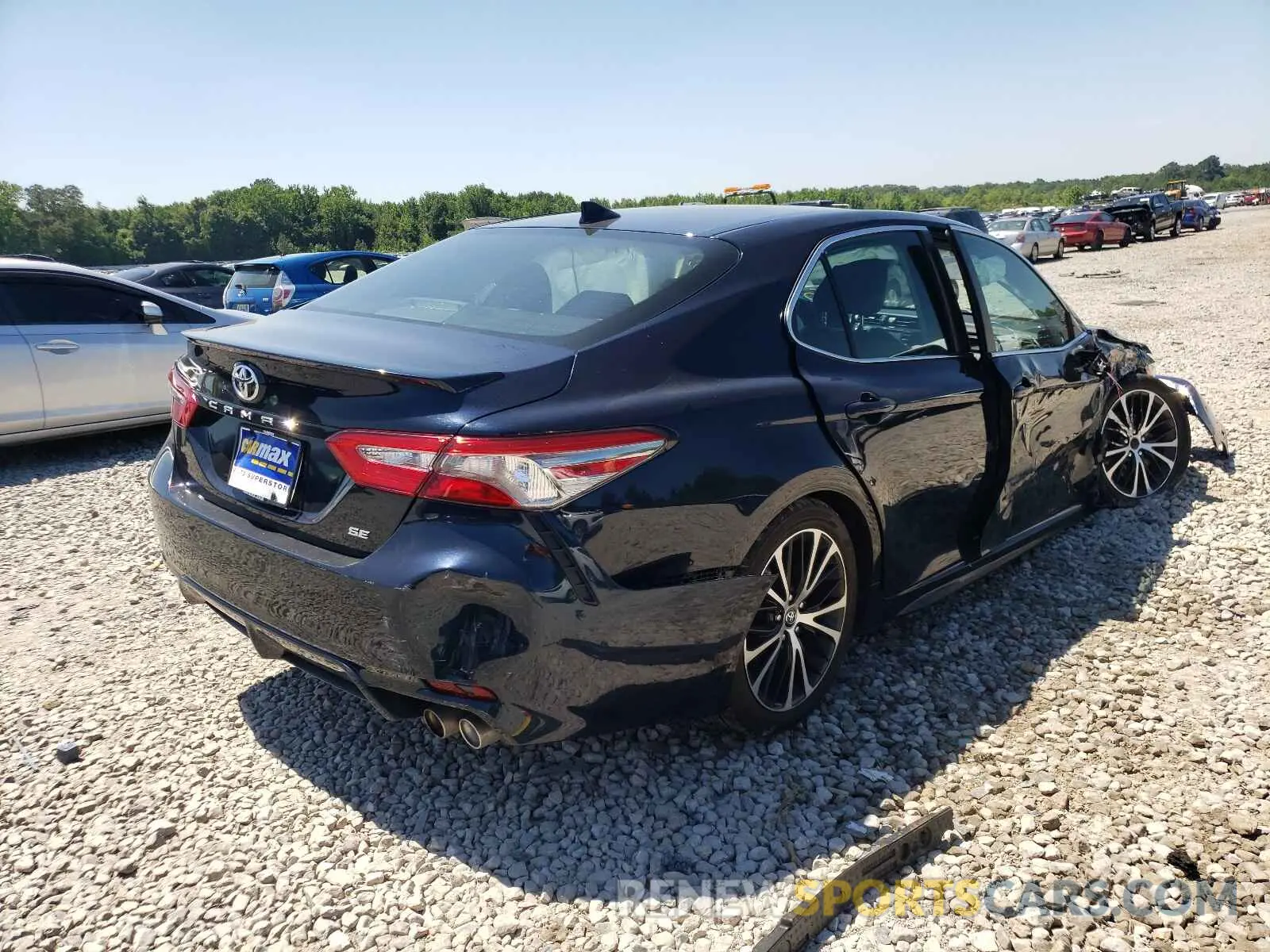 4 Photograph of a damaged car 4T1B11HK8KU736614 TOYOTA CAMRY 2019