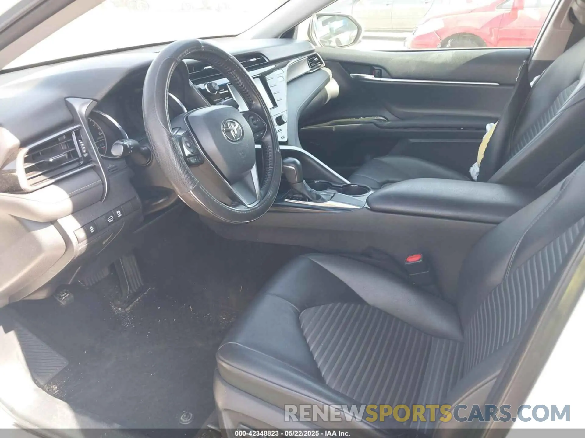 5 Фотография поврежденного автомобиля 4T1B11HK8KU741053 TOYOTA CAMRY 2019