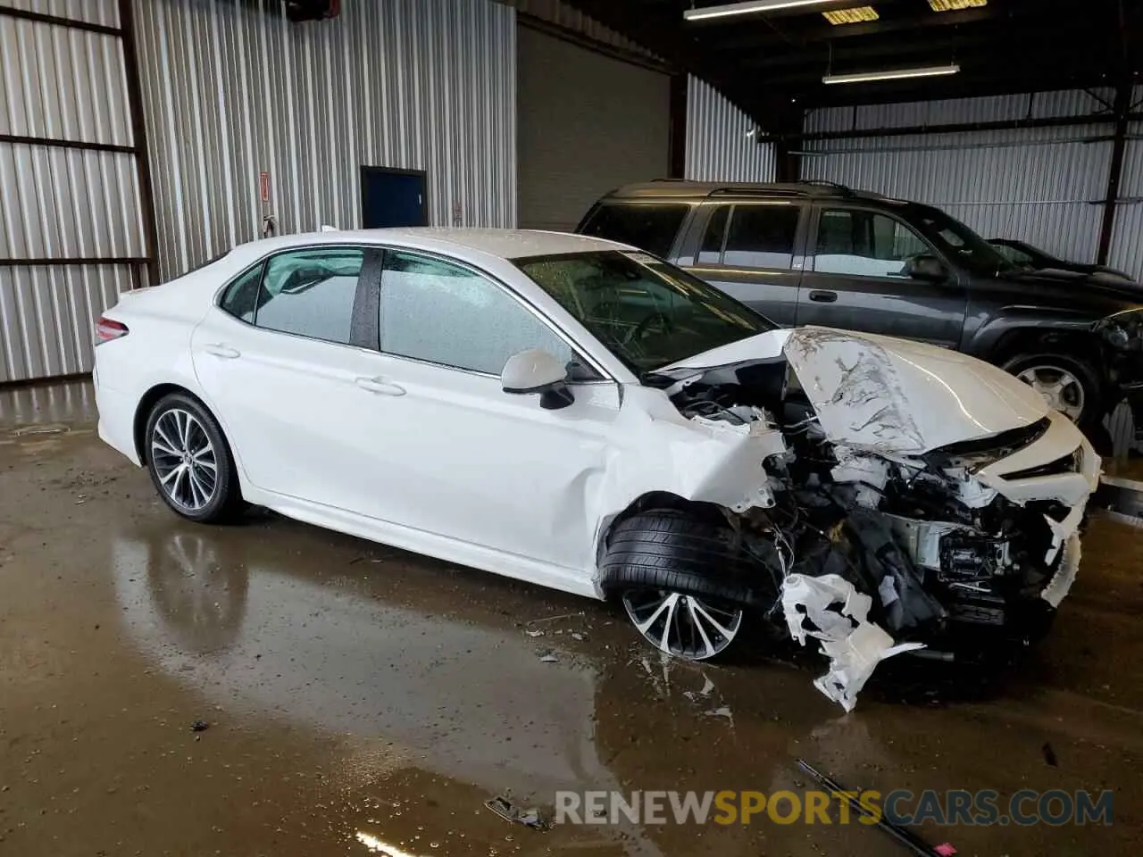 4 Photograph of a damaged car 4T1B11HK8KU741845 TOYOTA CAMRY 2019