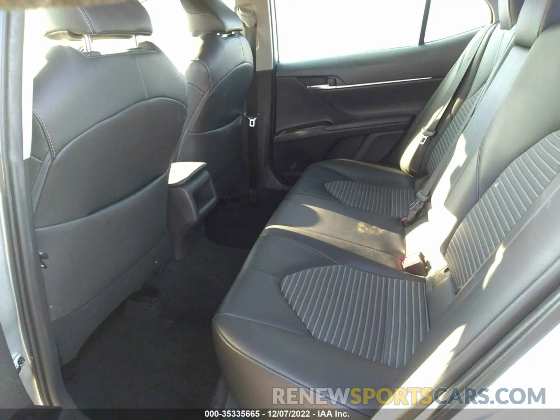 8 Photograph of a damaged car 4T1B11HK8KU743093 TOYOTA CAMRY 2019