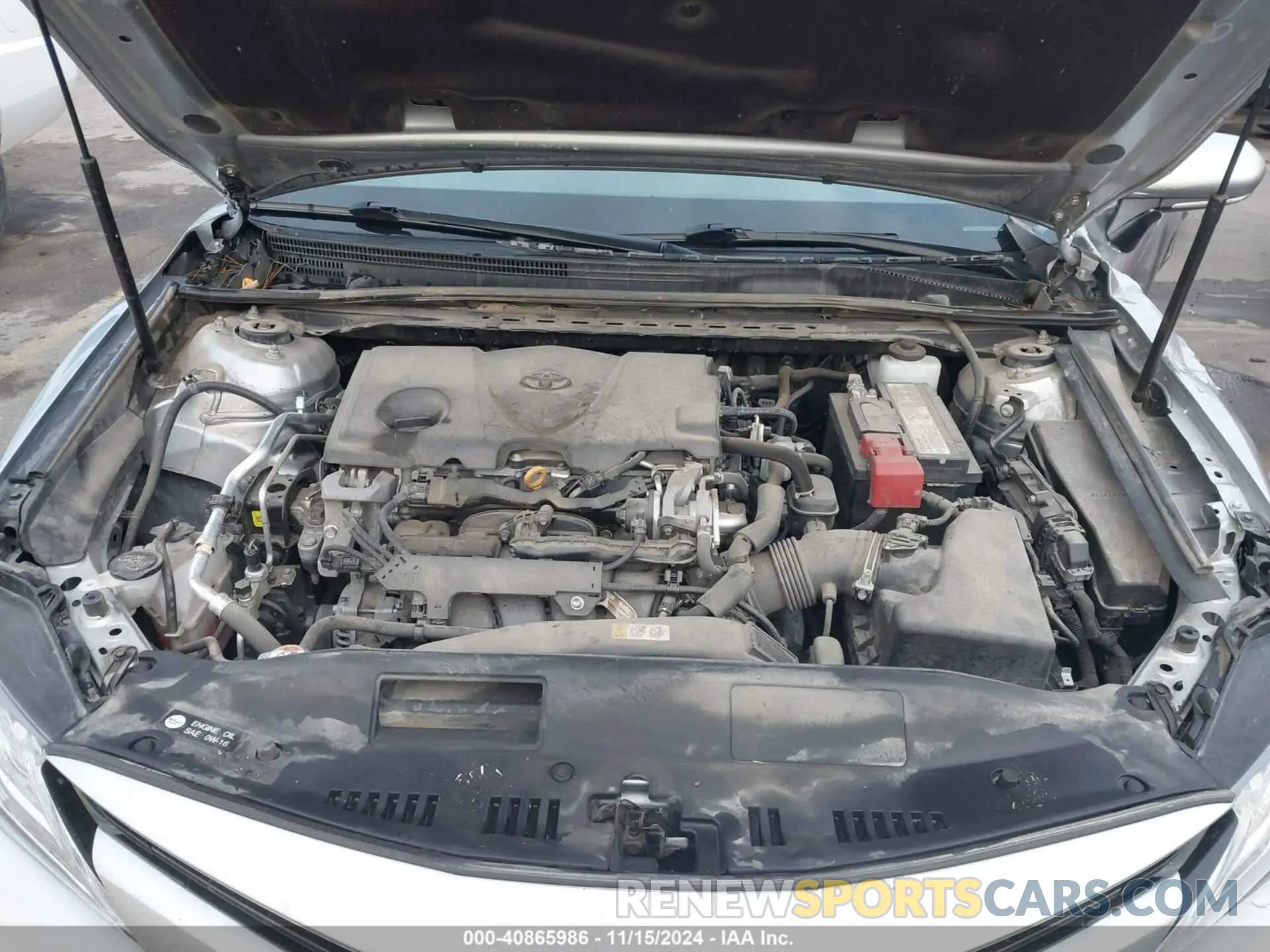 10 Photograph of a damaged car 4T1B11HK8KU743272 TOYOTA CAMRY 2019