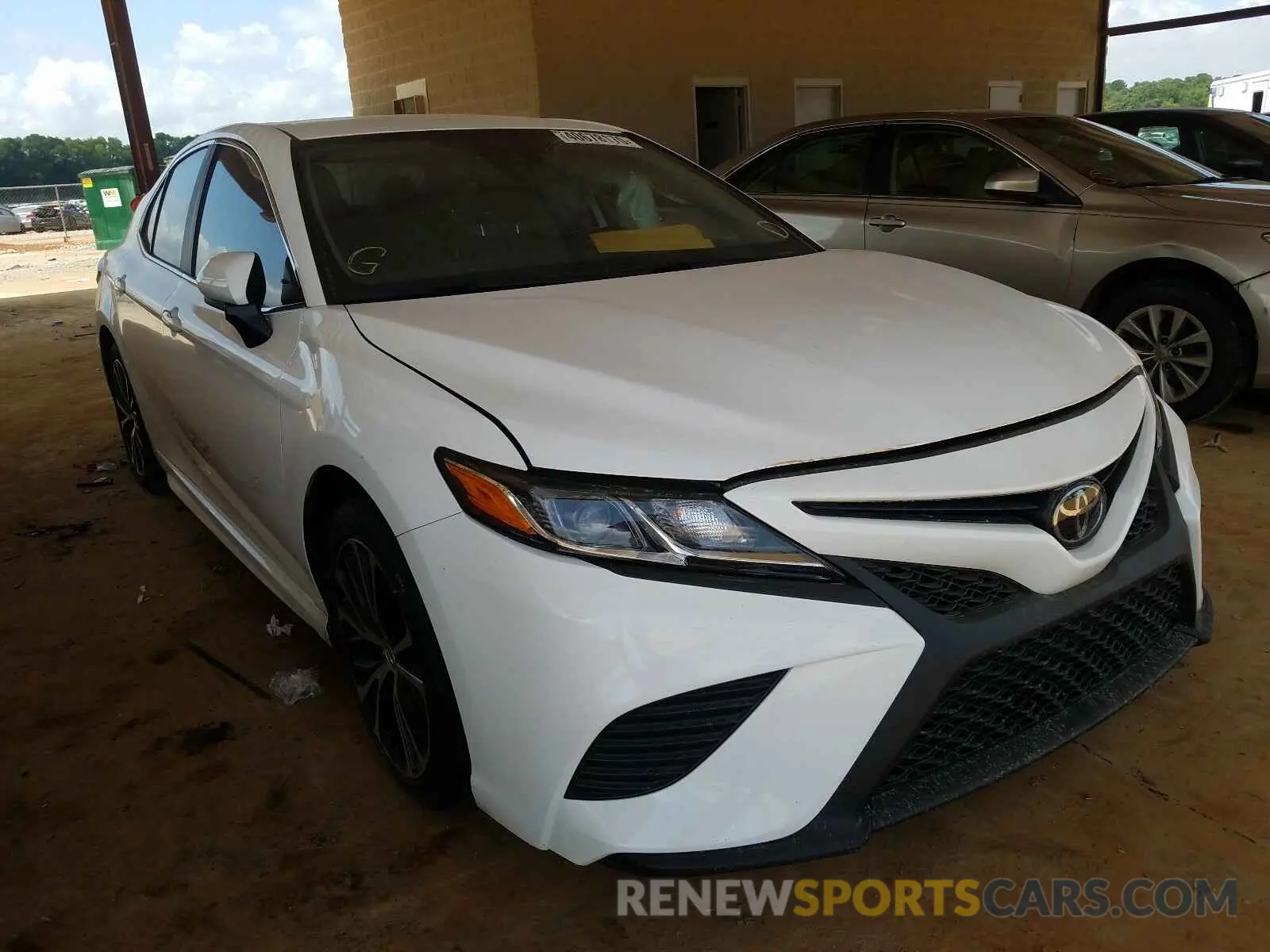 1 Photograph of a damaged car 4T1B11HK8KU766647 TOYOTA CAMRY 2019