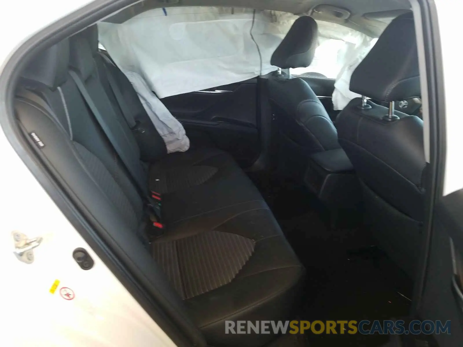 6 Photograph of a damaged car 4T1B11HK8KU766647 TOYOTA CAMRY 2019