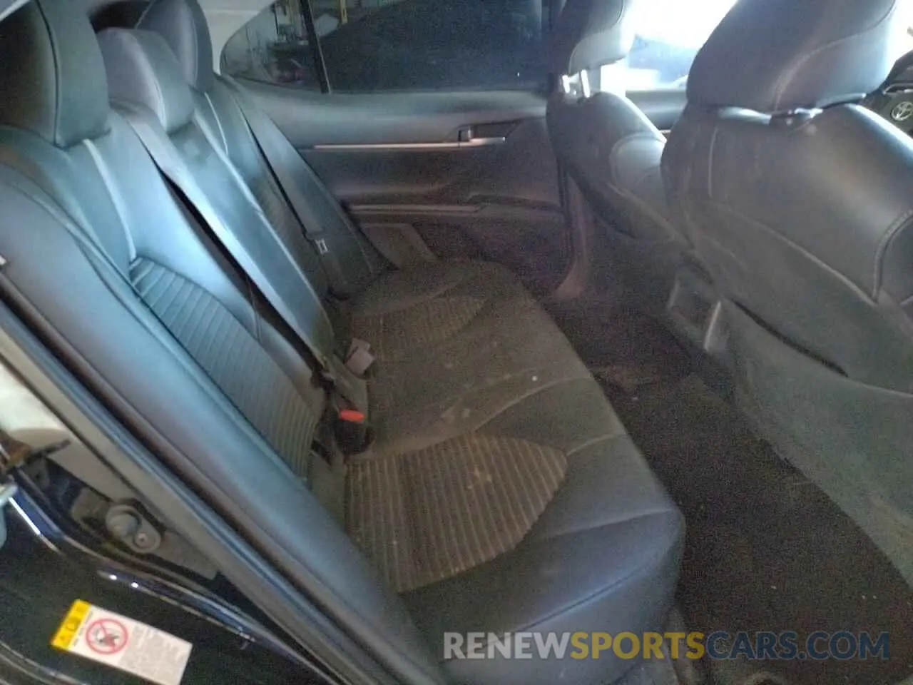 6 Photograph of a damaged car 4T1B11HK8KU772996 TOYOTA CAMRY 2019