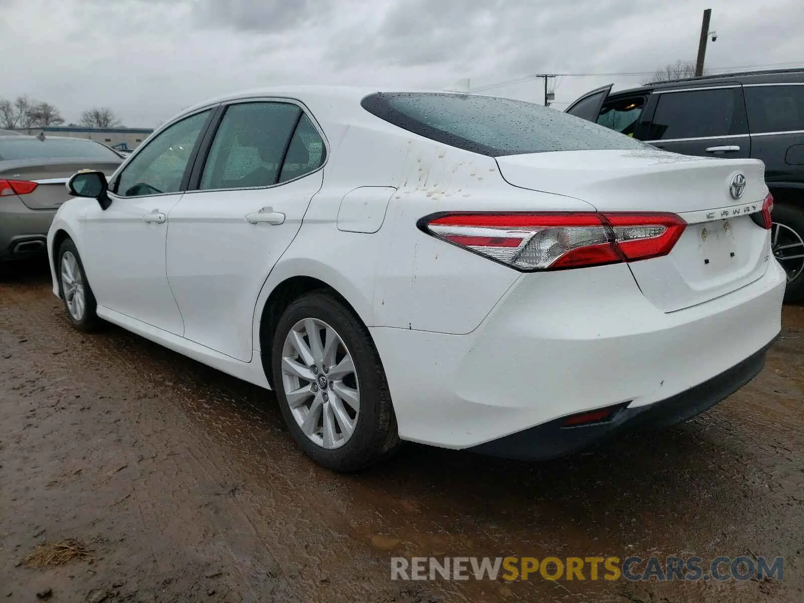 3 Photograph of a damaged car 4T1B11HK8KU776269 TOYOTA CAMRY 2019