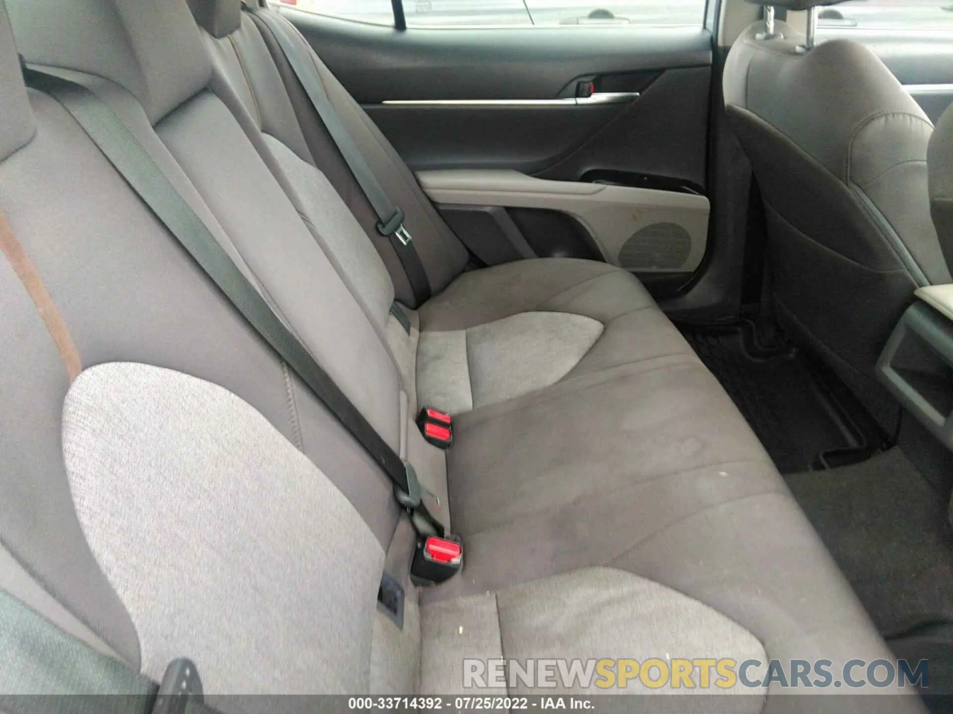 8 Photograph of a damaged car 4T1B11HK8KU778605 TOYOTA CAMRY 2019