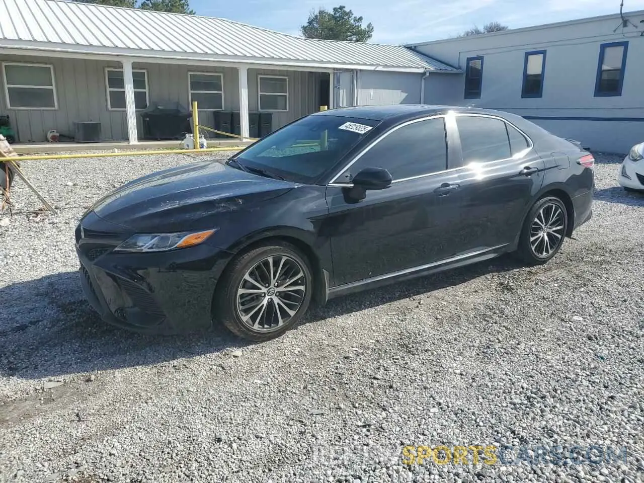 1 Photograph of a damaged car 4T1B11HK8KU783383 TOYOTA CAMRY 2019