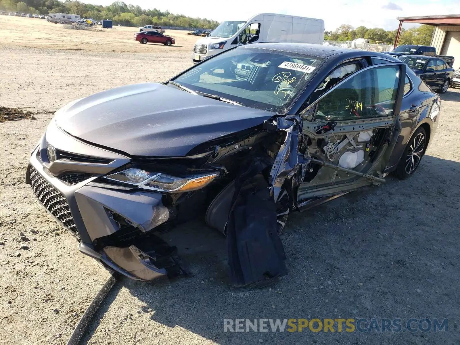 2 Photograph of a damaged car 4T1B11HK8KU784050 TOYOTA CAMRY 2019