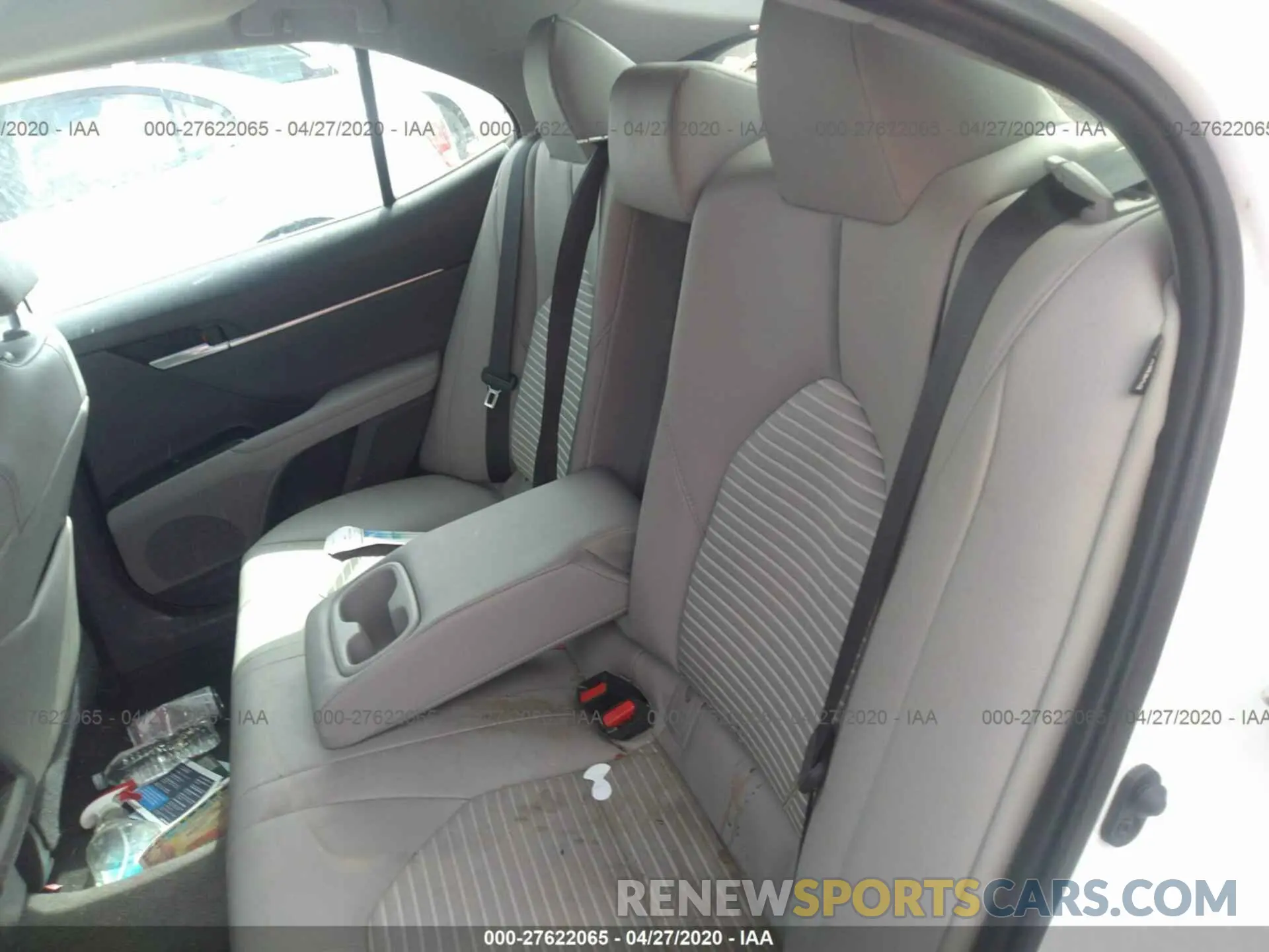 8 Photograph of a damaged car 4T1B11HK8KU786753 TOYOTA CAMRY 2019