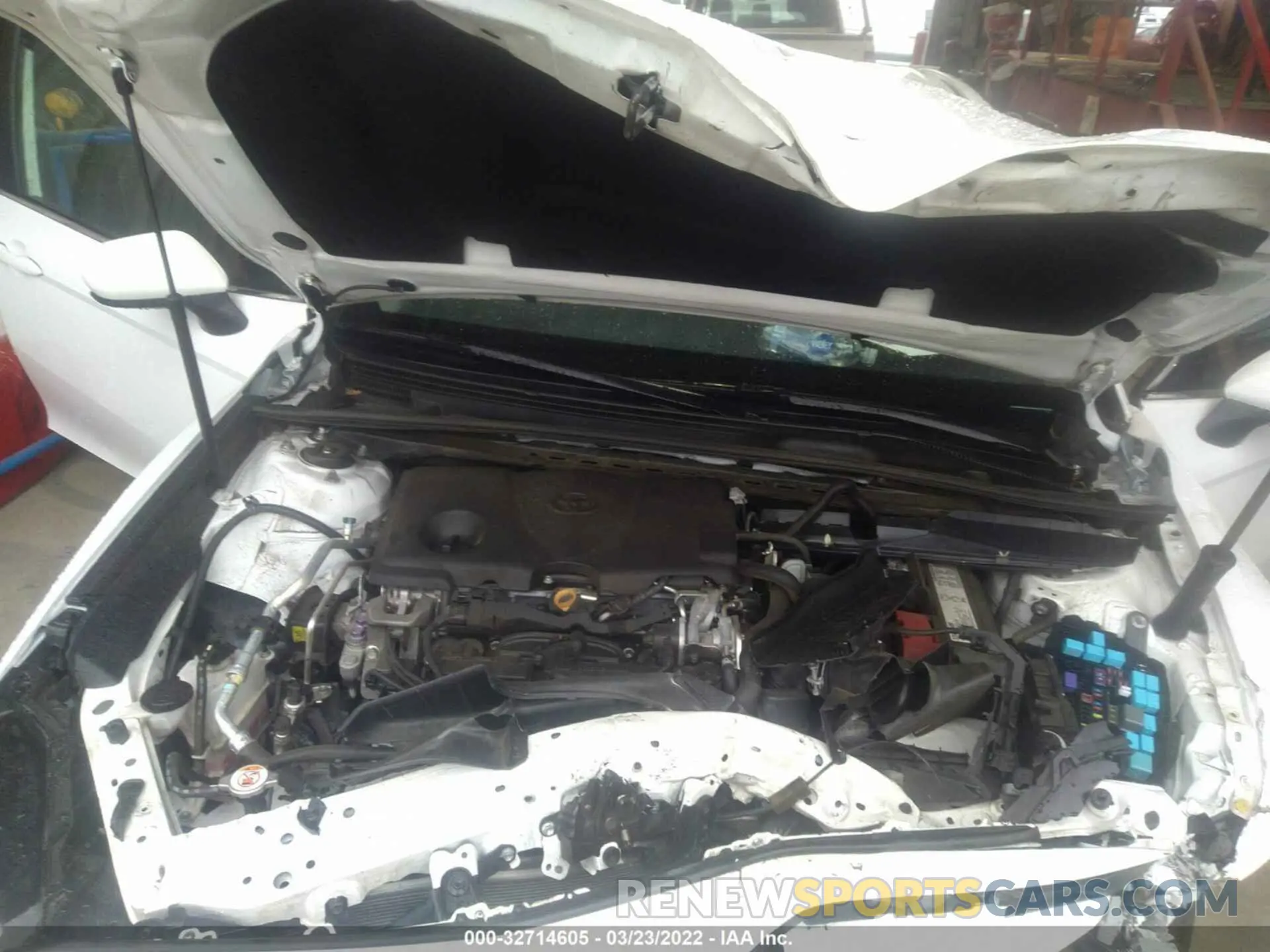 10 Photograph of a damaged car 4T1B11HK8KU789605 TOYOTA CAMRY 2019