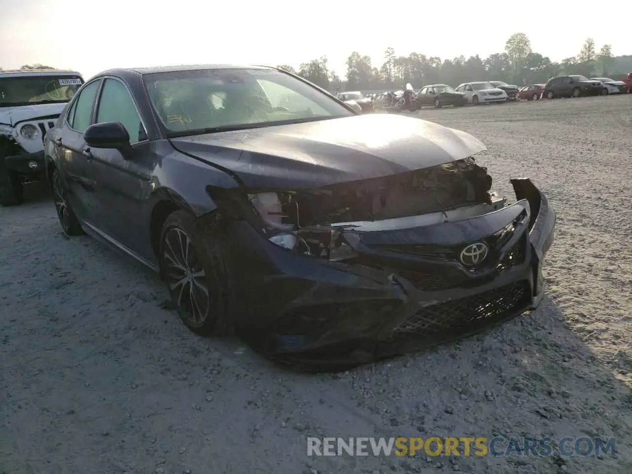 1 Photograph of a damaged car 4T1B11HK8KU802353 TOYOTA CAMRY 2019