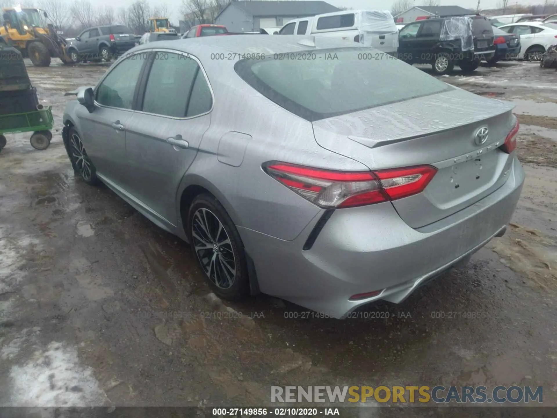 3 Photograph of a damaged car 4T1B11HK8KU808900 TOYOTA CAMRY 2019