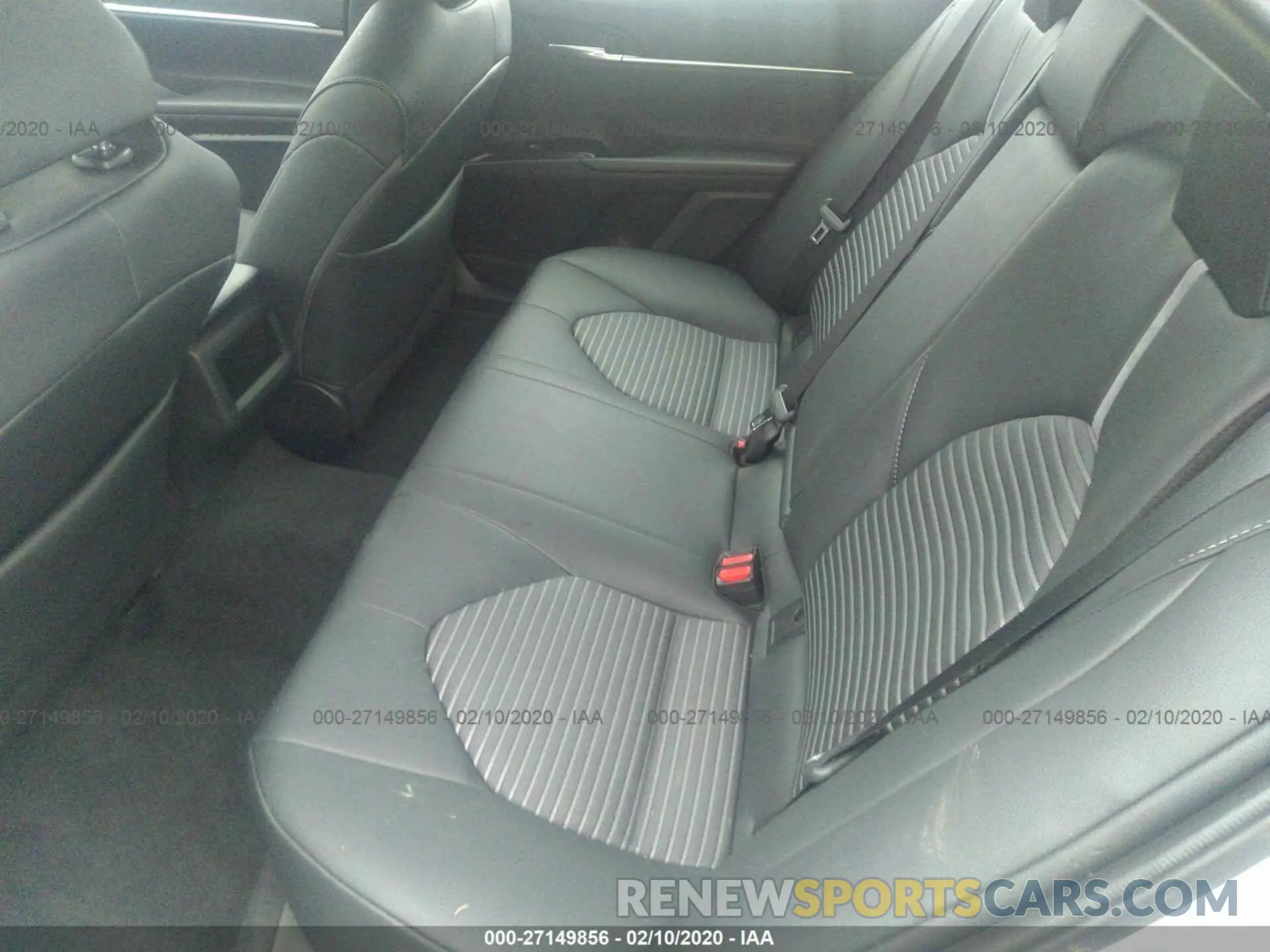 8 Photograph of a damaged car 4T1B11HK8KU808900 TOYOTA CAMRY 2019