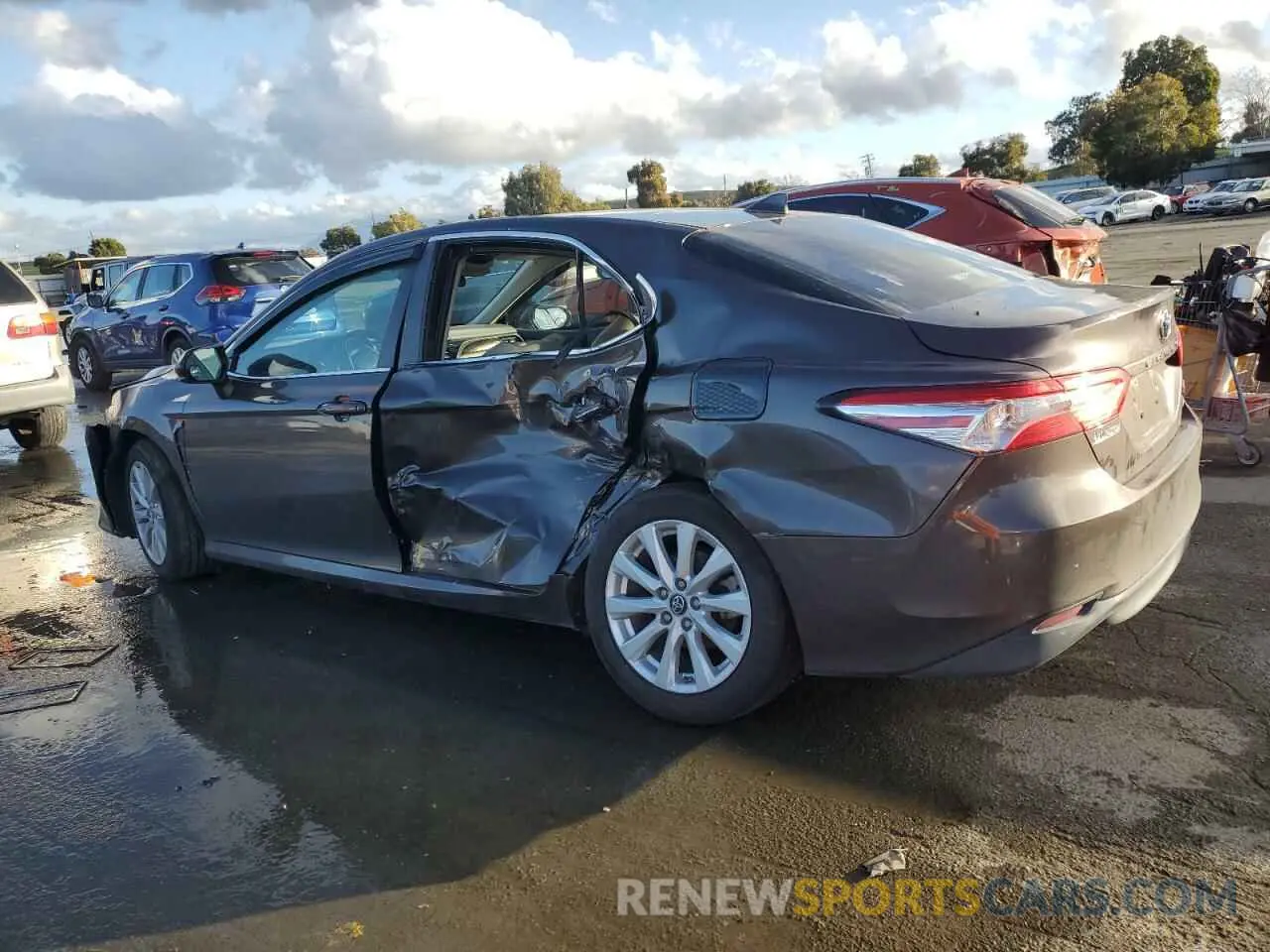 2 Фотография поврежденного автомобиля 4T1B11HK8KU812879 TOYOTA CAMRY 2019