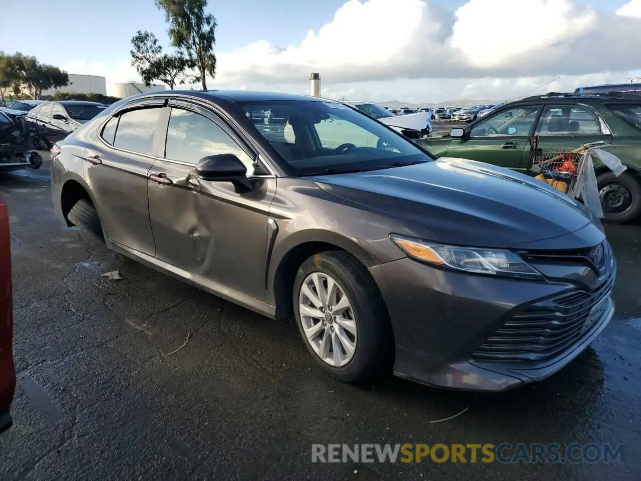 4 Фотография поврежденного автомобиля 4T1B11HK8KU812879 TOYOTA CAMRY 2019