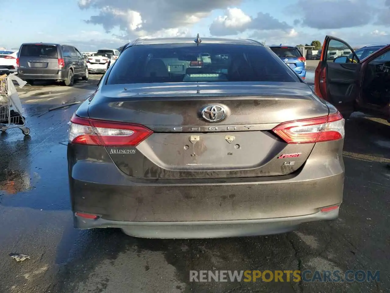 6 Фотография поврежденного автомобиля 4T1B11HK8KU812879 TOYOTA CAMRY 2019