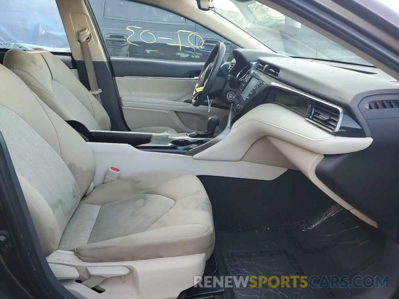 7 Фотография поврежденного автомобиля 4T1B11HK8KU812879 TOYOTA CAMRY 2019