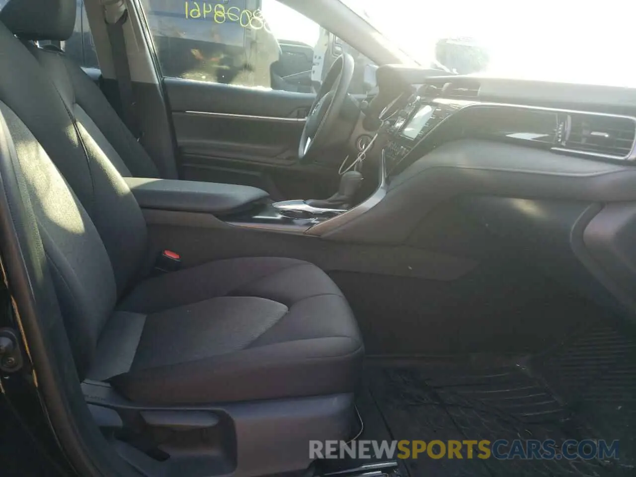 5 Photograph of a damaged car 4T1B11HK8KU815863 TOYOTA CAMRY 2019