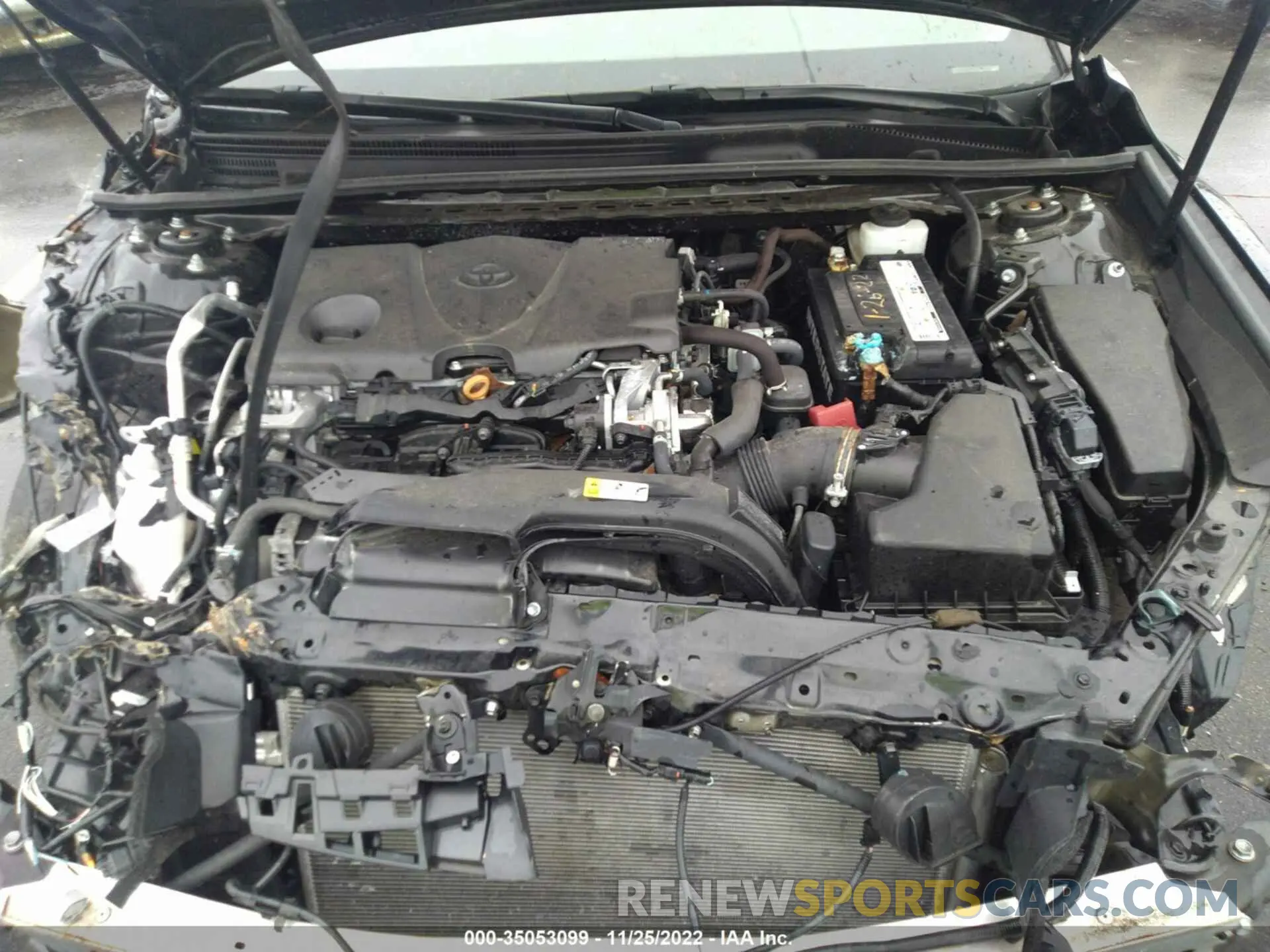 10 Photograph of a damaged car 4T1B11HK8KU818259 TOYOTA CAMRY 2019