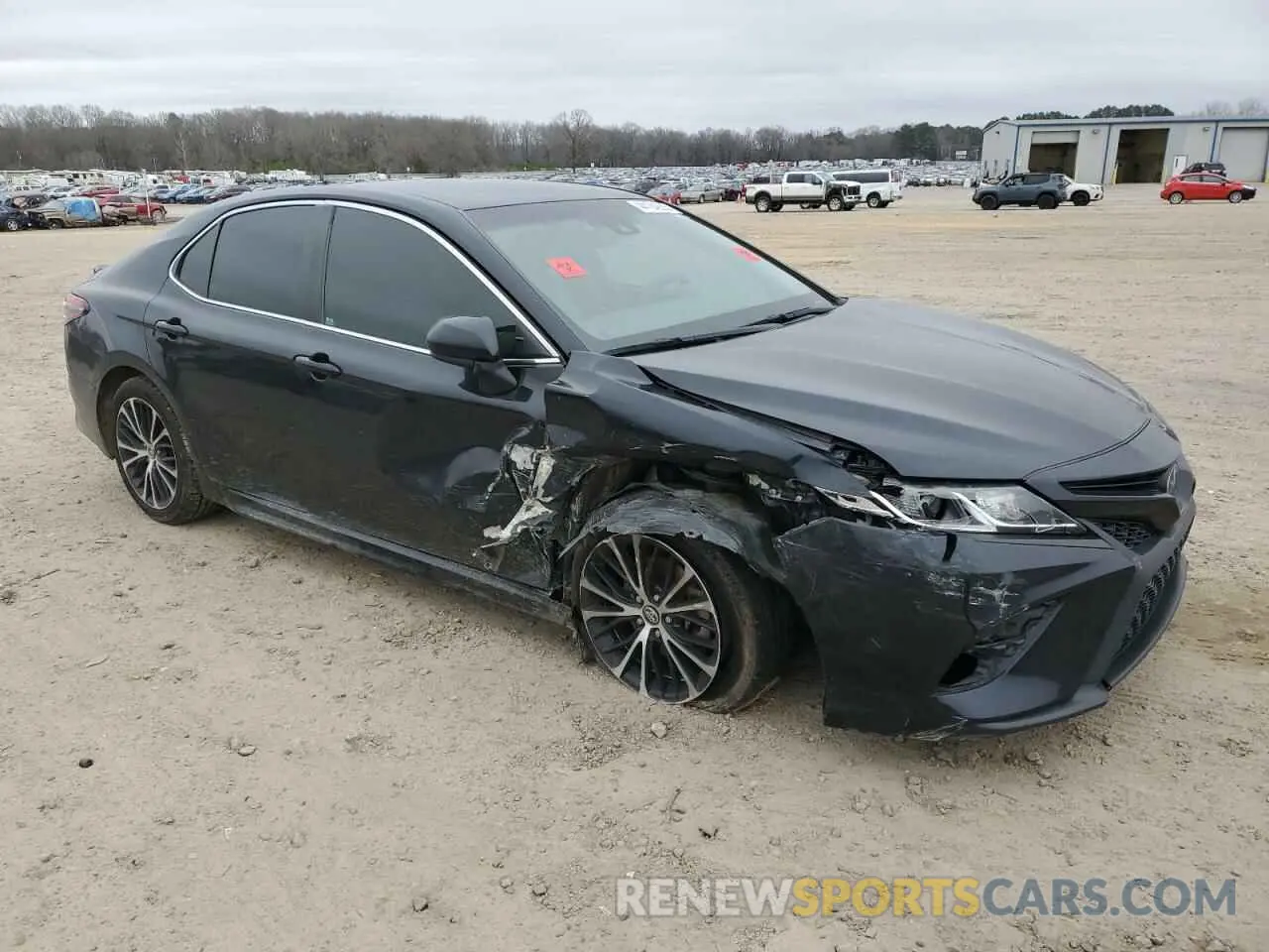 4 Фотография поврежденного автомобиля 4T1B11HK8KU828001 TOYOTA CAMRY 2019