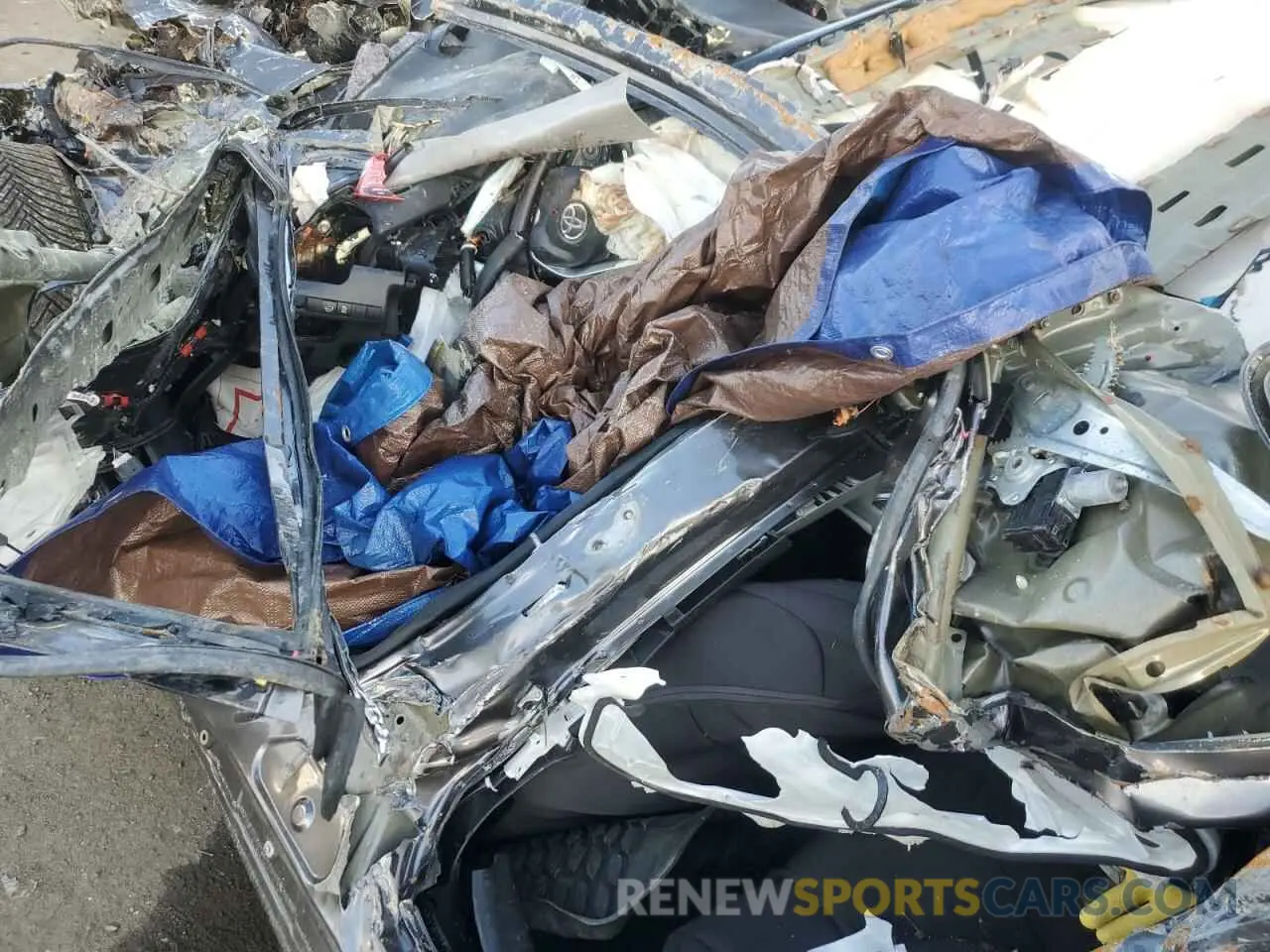 8 Photograph of a damaged car 4T1B11HK8KU832582 TOYOTA CAMRY 2019