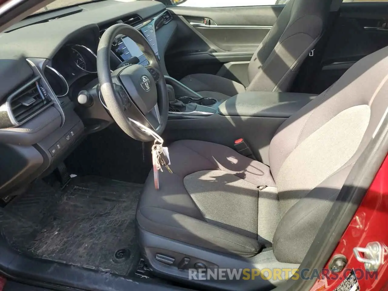 7 Photograph of a damaged car 4T1B11HK8KU833442 TOYOTA CAMRY 2019