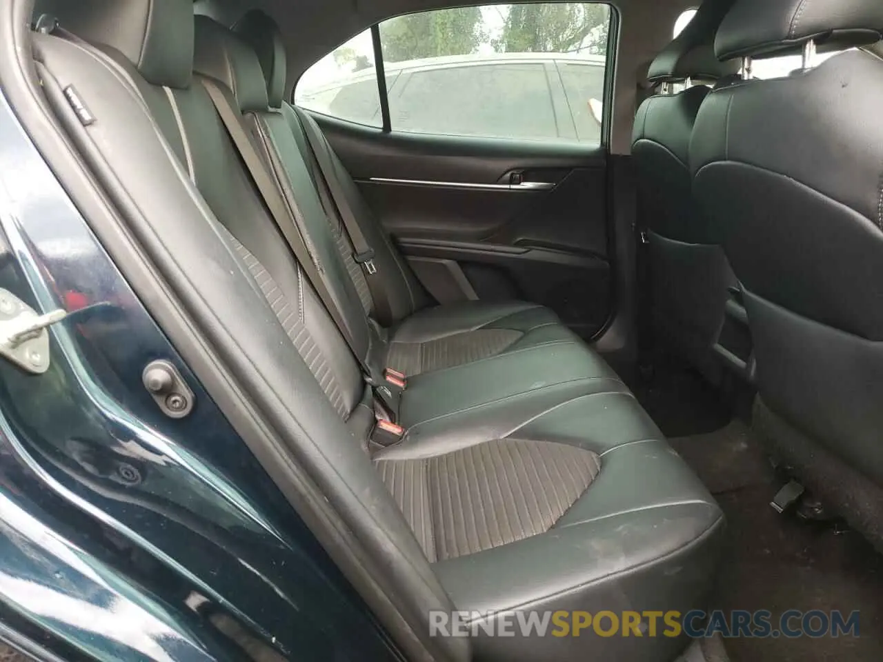 6 Photograph of a damaged car 4T1B11HK8KU833909 TOYOTA CAMRY 2019