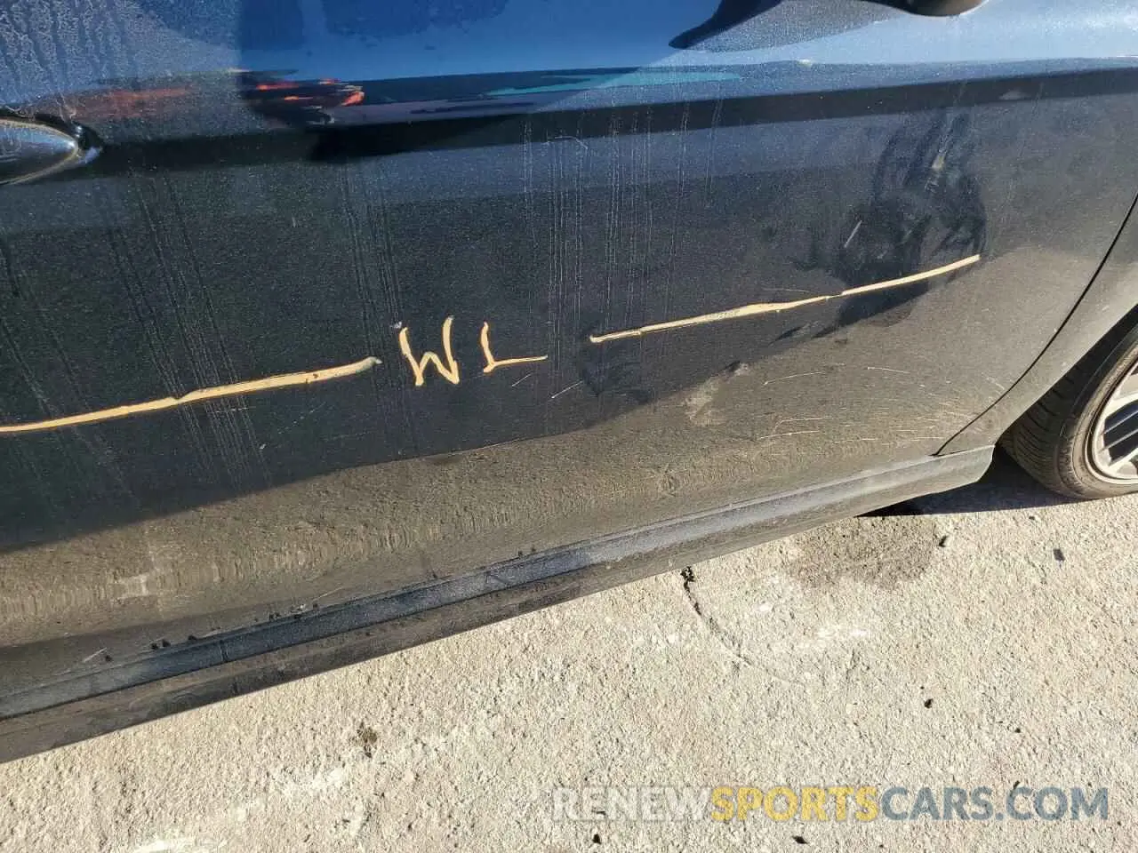 9 Photograph of a damaged car 4T1B11HK8KU833909 TOYOTA CAMRY 2019