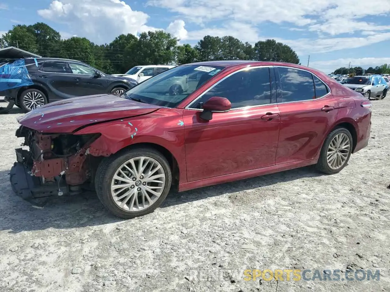 1 Фотография поврежденного автомобиля 4T1B11HK8KU843114 TOYOTA CAMRY 2019