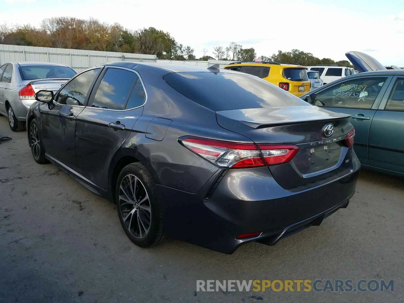 3 Photograph of a damaged car 4T1B11HK8KU843842 TOYOTA CAMRY 2019