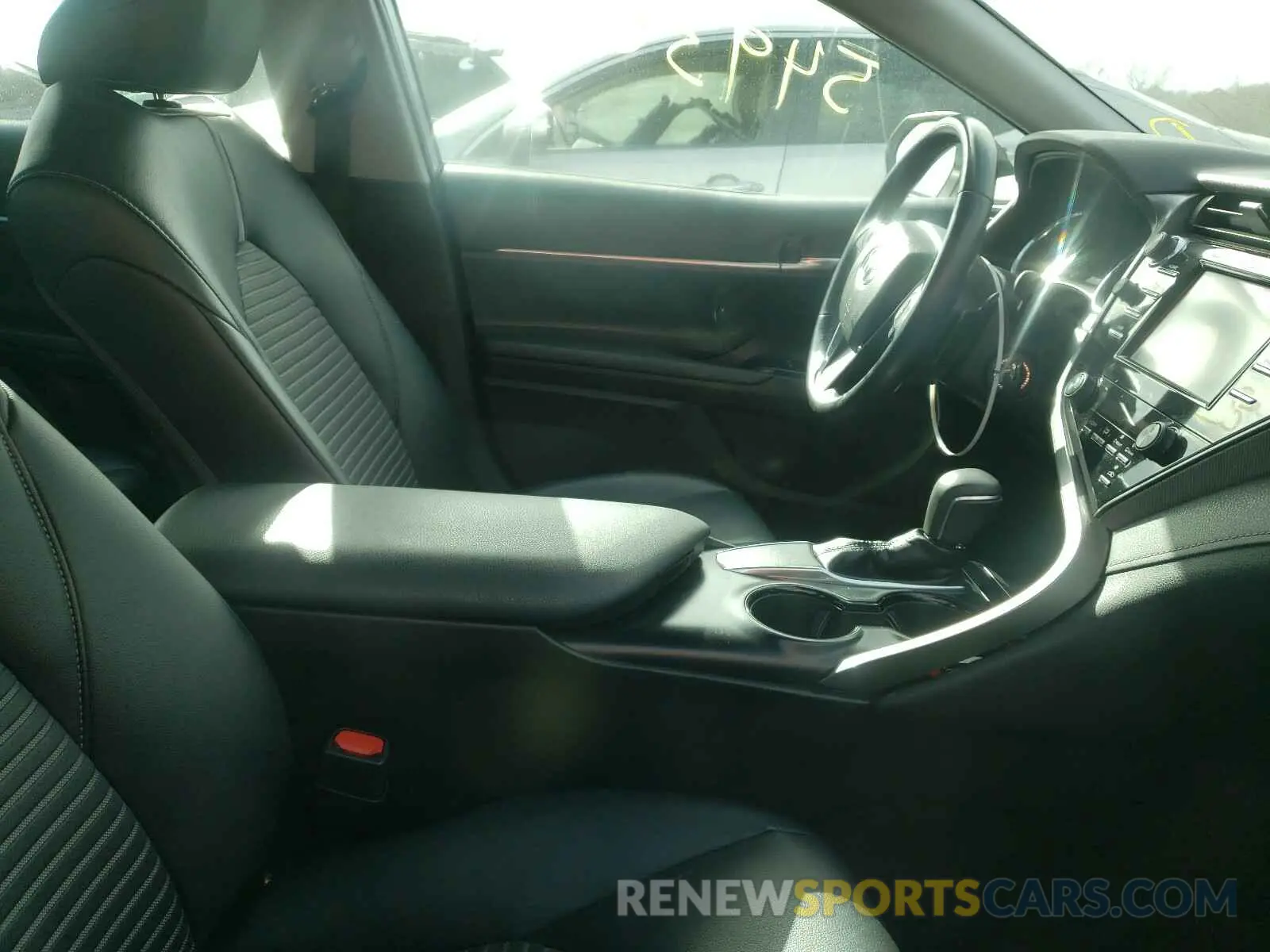 5 Photograph of a damaged car 4T1B11HK9KU167871 TOYOTA CAMRY 2019
