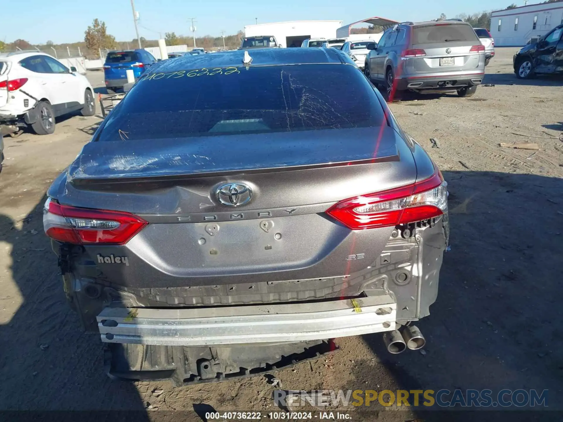 16 Photograph of a damaged car 4T1B11HK9KU169877 TOYOTA CAMRY 2019