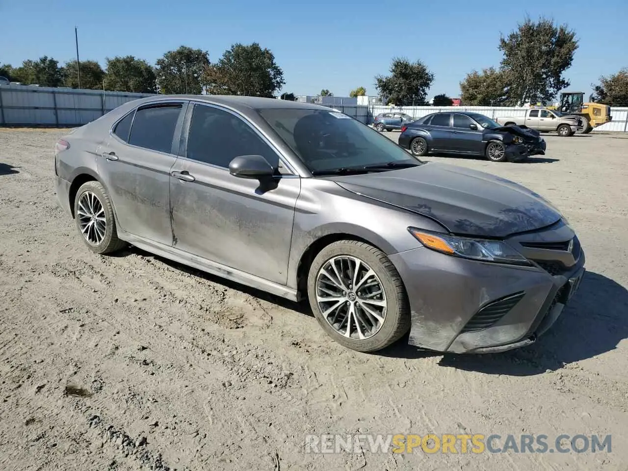 4 Photograph of a damaged car 4T1B11HK9KU172004 TOYOTA CAMRY 2019