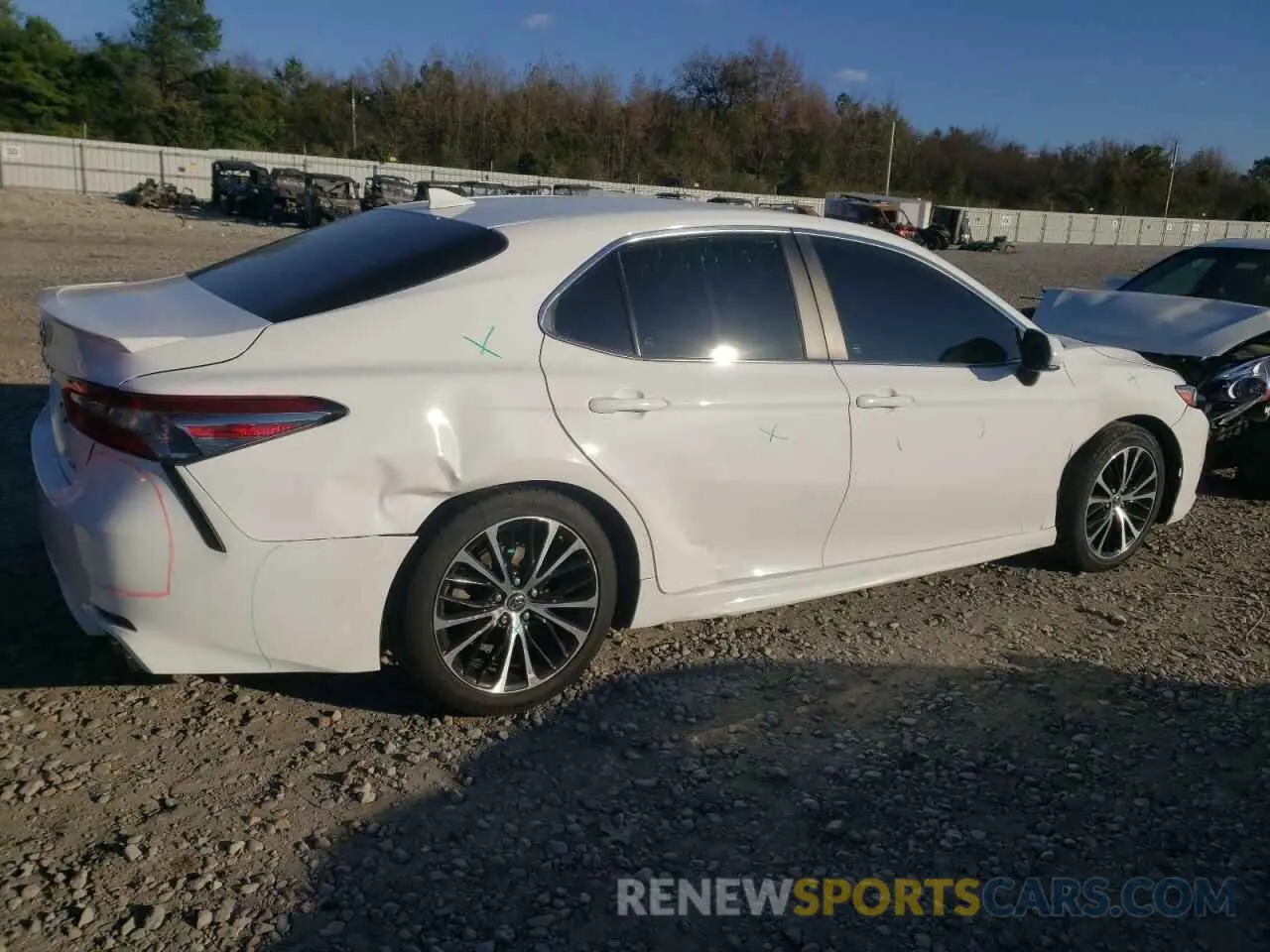 3 Photograph of a damaged car 4T1B11HK9KU173380 TOYOTA CAMRY 2019