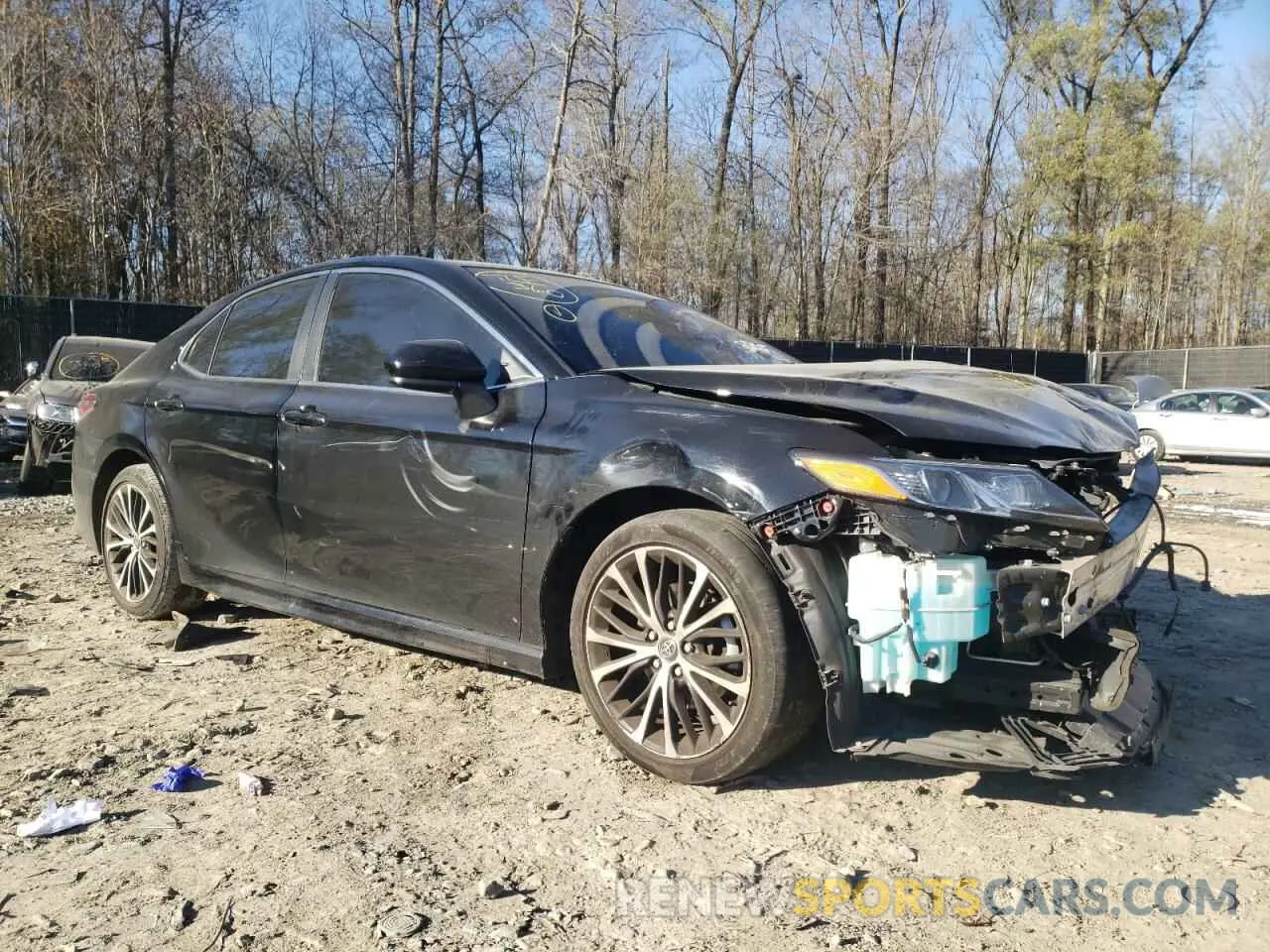 4 Photograph of a damaged car 4T1B11HK9KU176375 TOYOTA CAMRY 2019