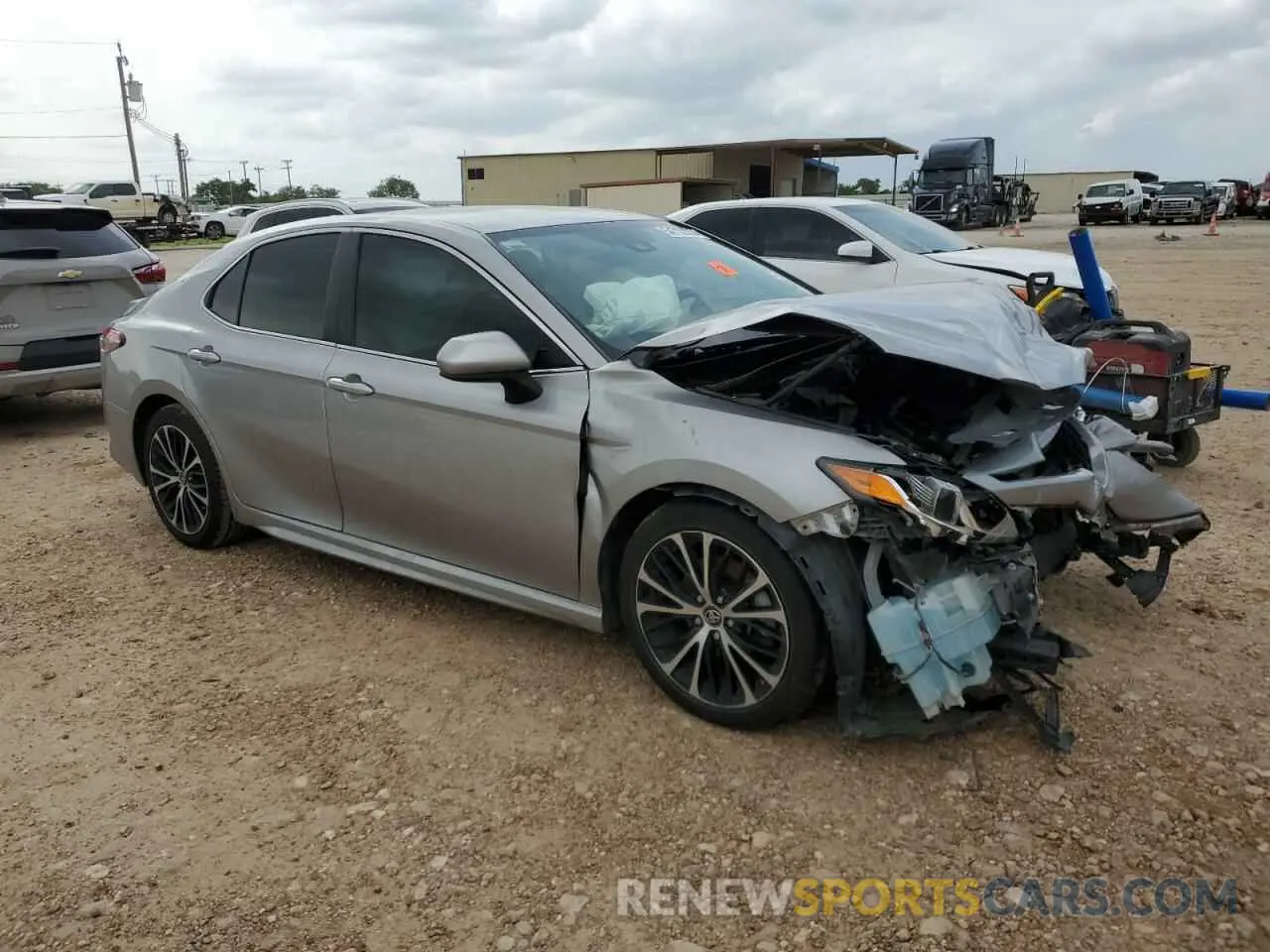 4 Photograph of a damaged car 4T1B11HK9KU184167 TOYOTA CAMRY 2019