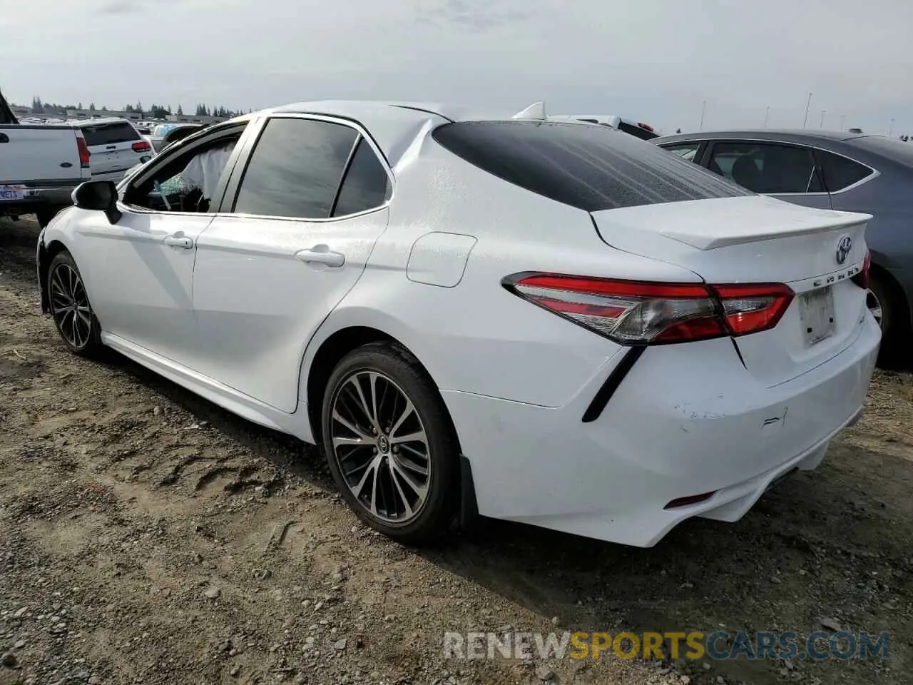 2 Photograph of a damaged car 4T1B11HK9KU184251 TOYOTA CAMRY 2019