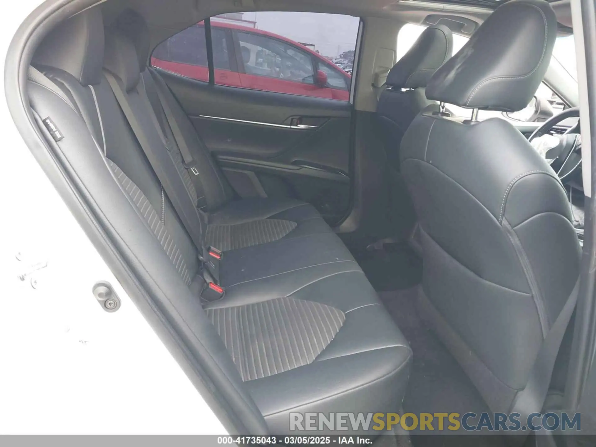 8 Фотография поврежденного автомобиля 4T1B11HK9KU190194 TOYOTA CAMRY 2019