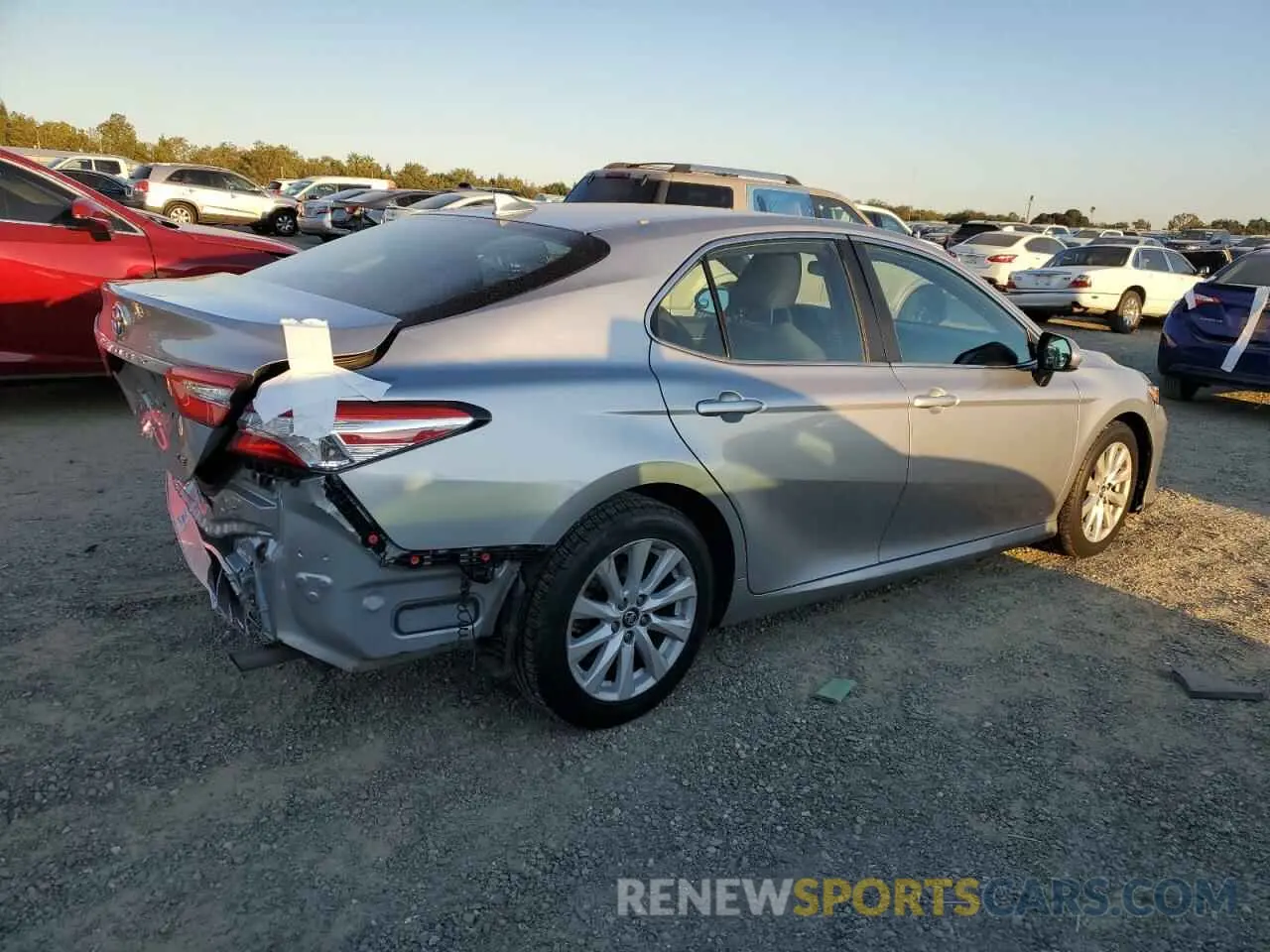 3 Photograph of a damaged car 4T1B11HK9KU193175 TOYOTA CAMRY 2019