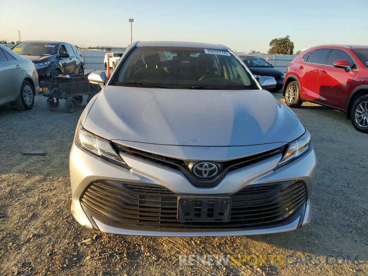 5 Photograph of a damaged car 4T1B11HK9KU193175 TOYOTA CAMRY 2019