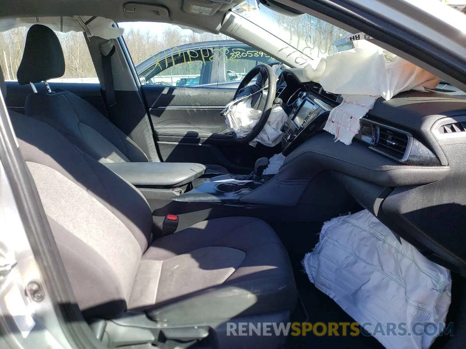5 Photograph of a damaged car 4T1B11HK9KU193192 TOYOTA CAMRY 2019