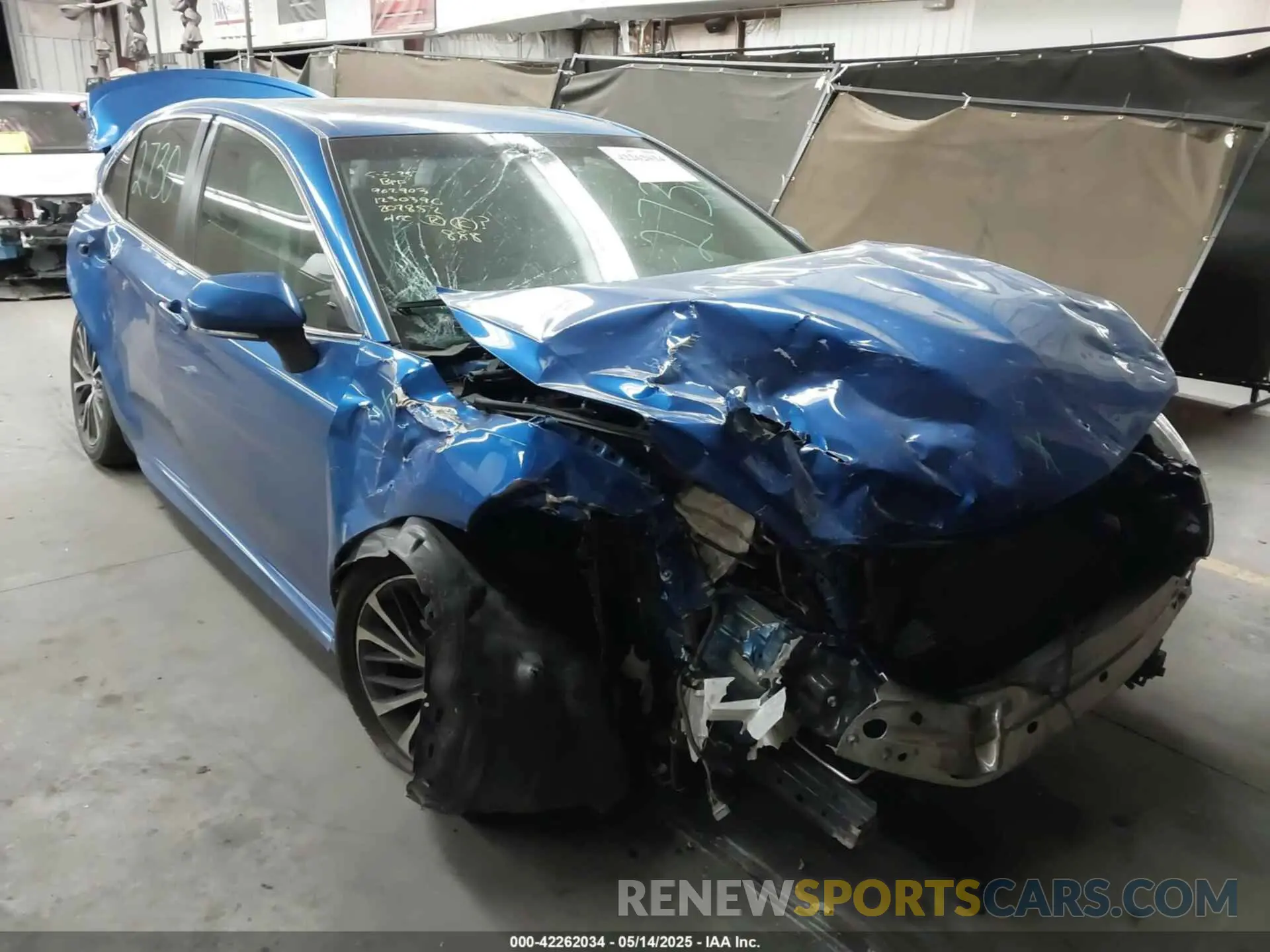 1 Photograph of a damaged car 4T1B11HK9KU207852 TOYOTA CAMRY 2019