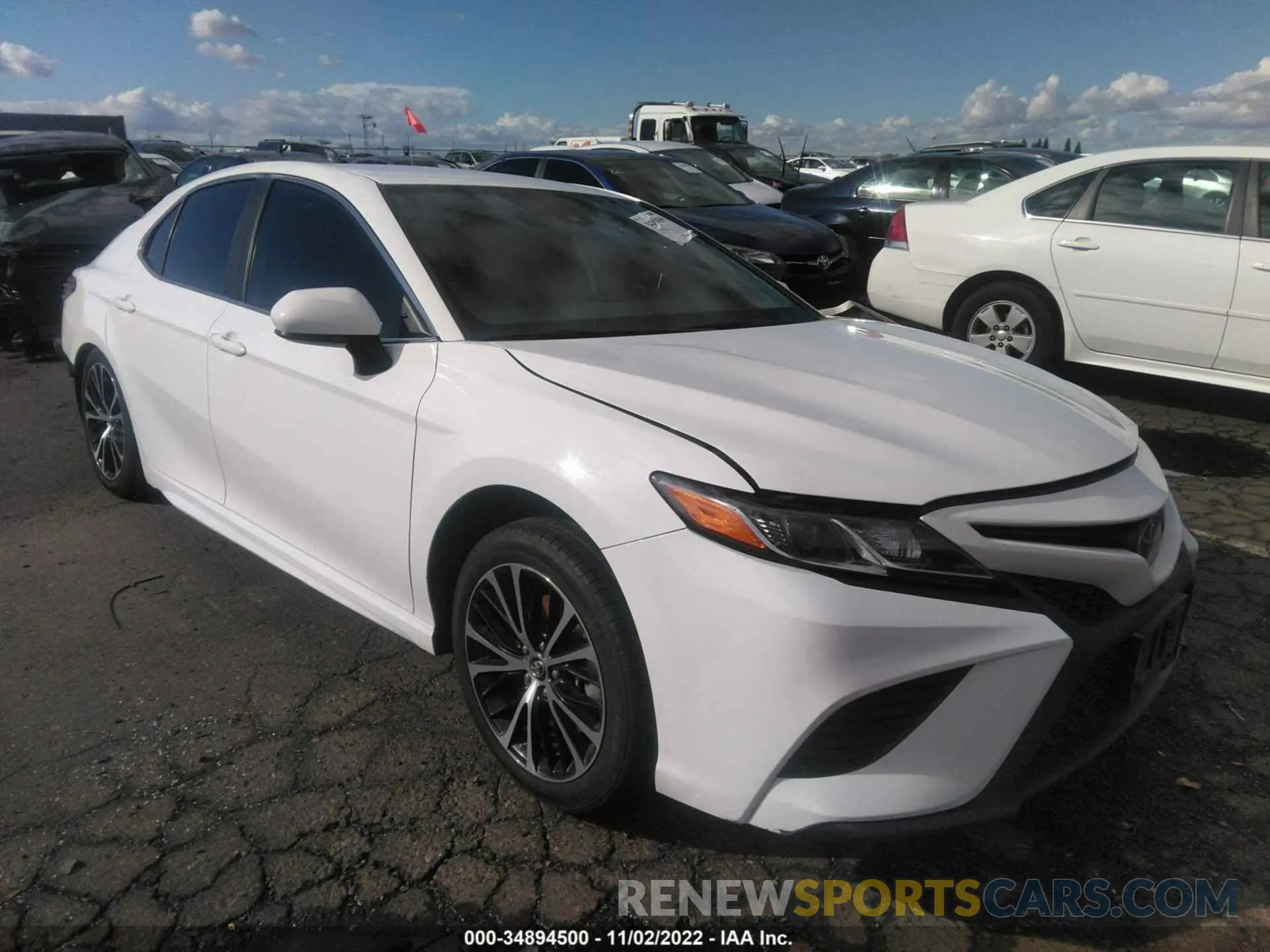 1 Photograph of a damaged car 4T1B11HK9KU209035 TOYOTA CAMRY 2019