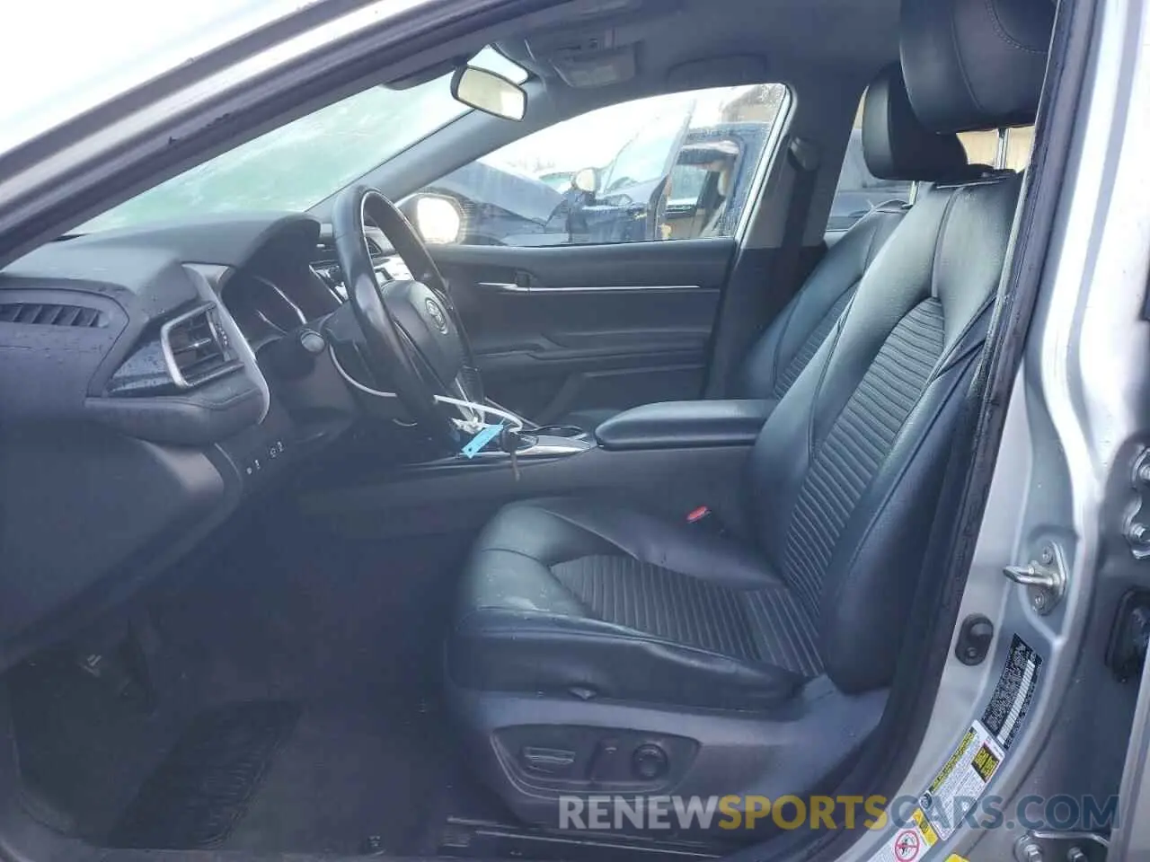 7 Photograph of a damaged car 4T1B11HK9KU211707 TOYOTA CAMRY 2019