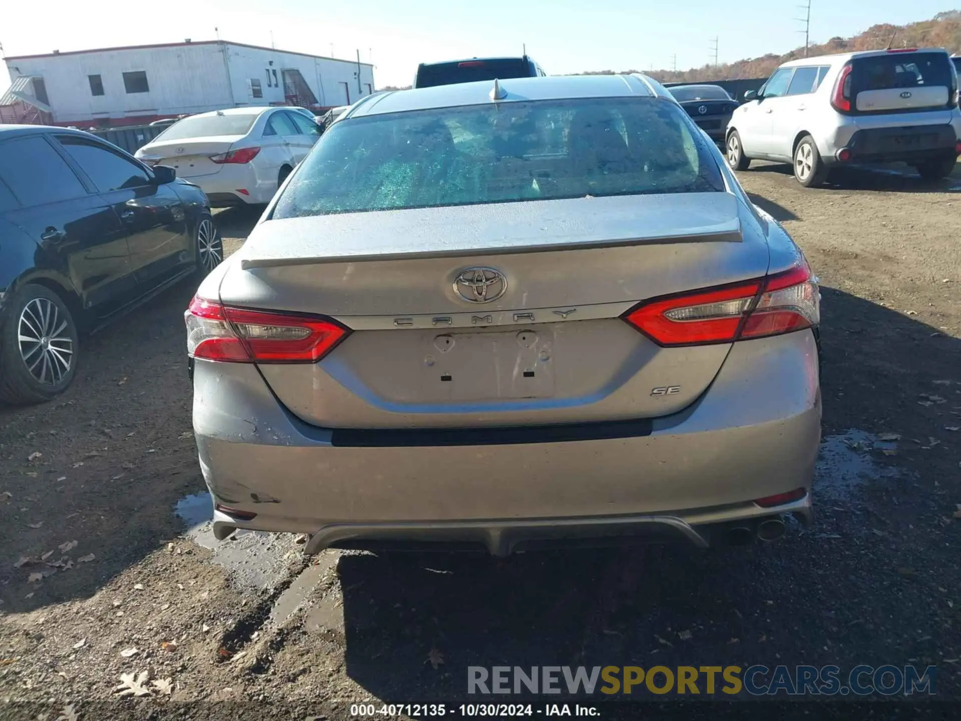 16 Photograph of a damaged car 4T1B11HK9KU212100 TOYOTA CAMRY 2019
