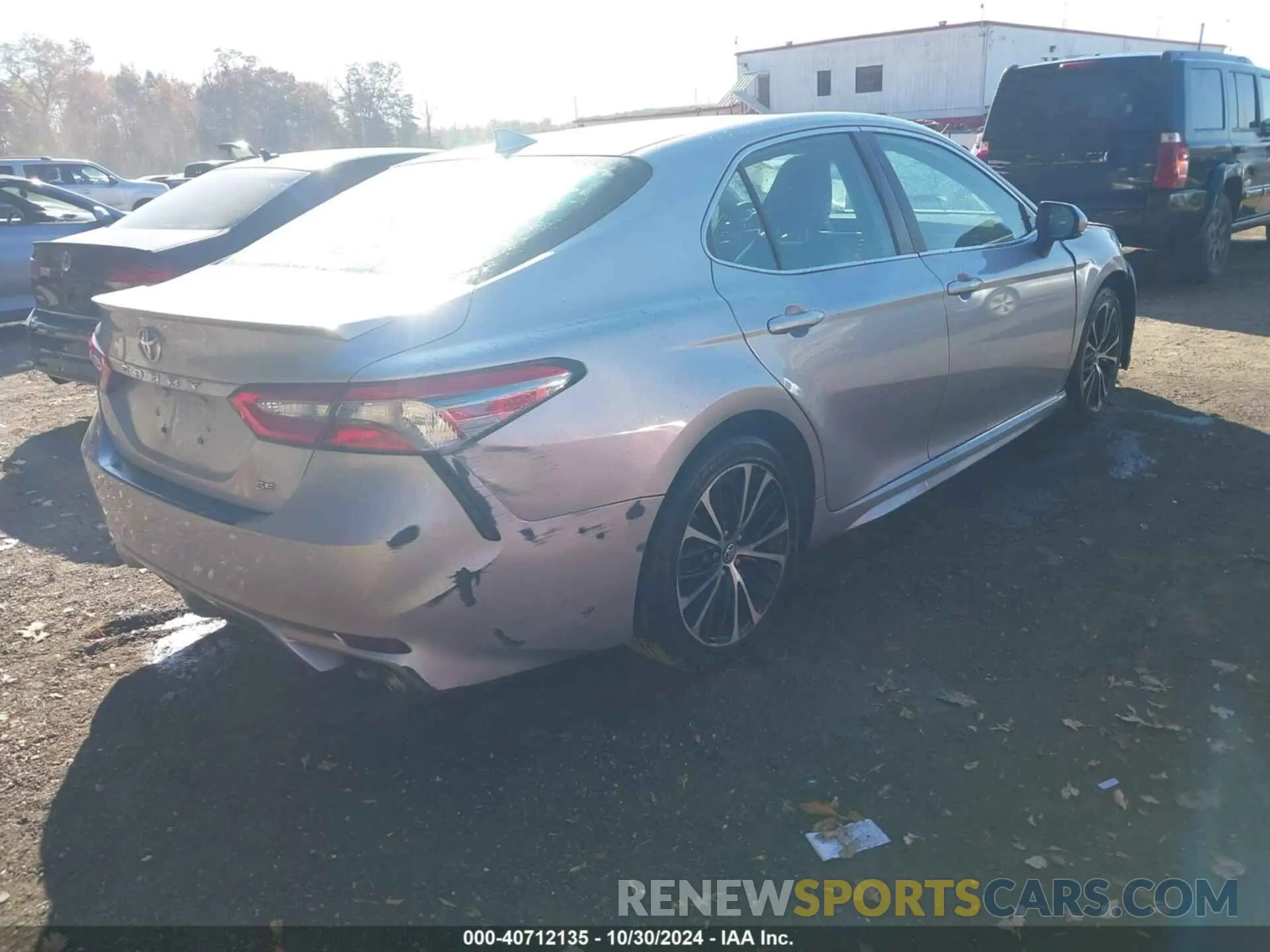 4 Photograph of a damaged car 4T1B11HK9KU212100 TOYOTA CAMRY 2019